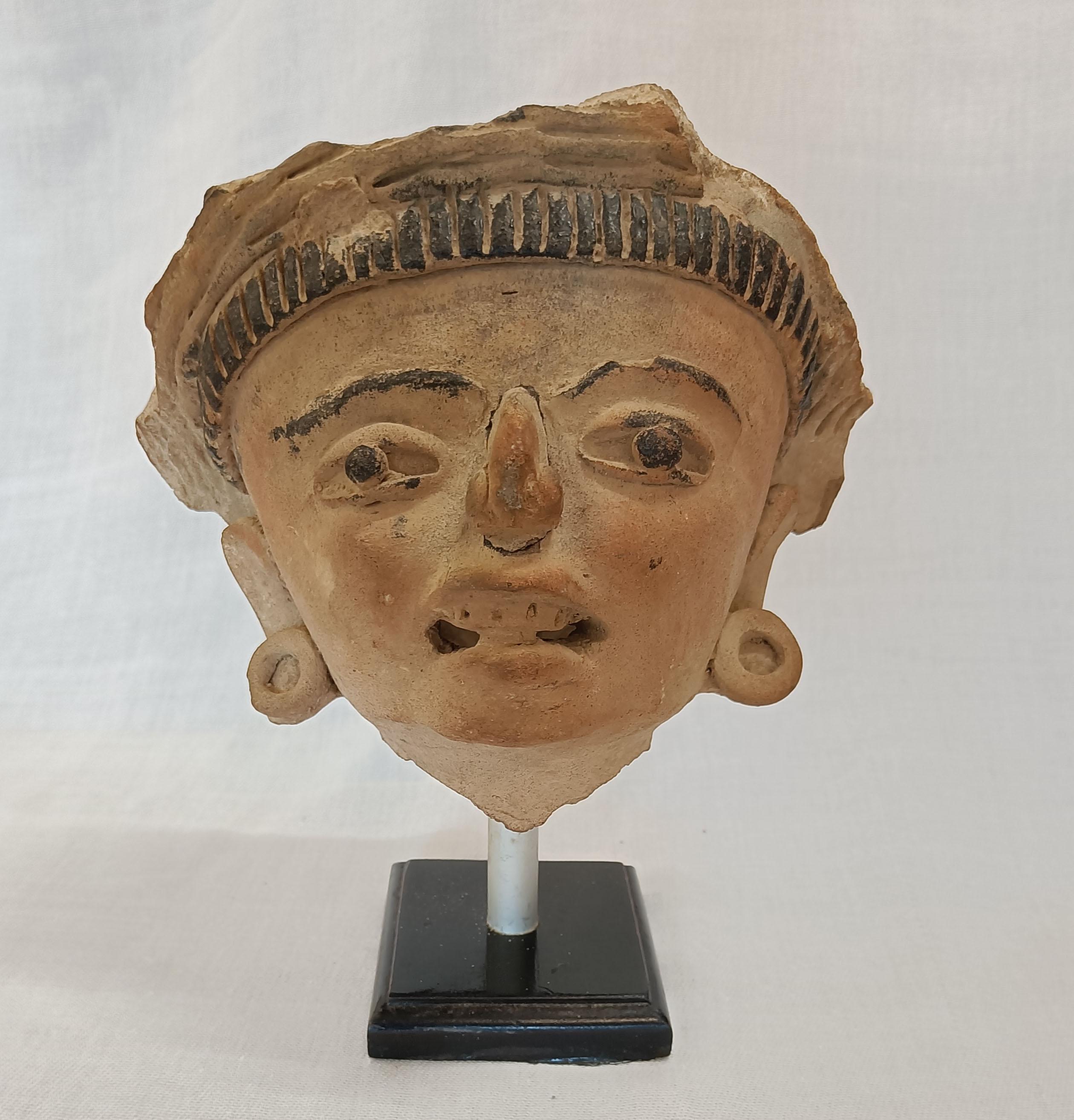 Fatto a mano Testa Pre-Columbian Ceramica di Veracruz Messico Circa 600-900 D.C. in vendita