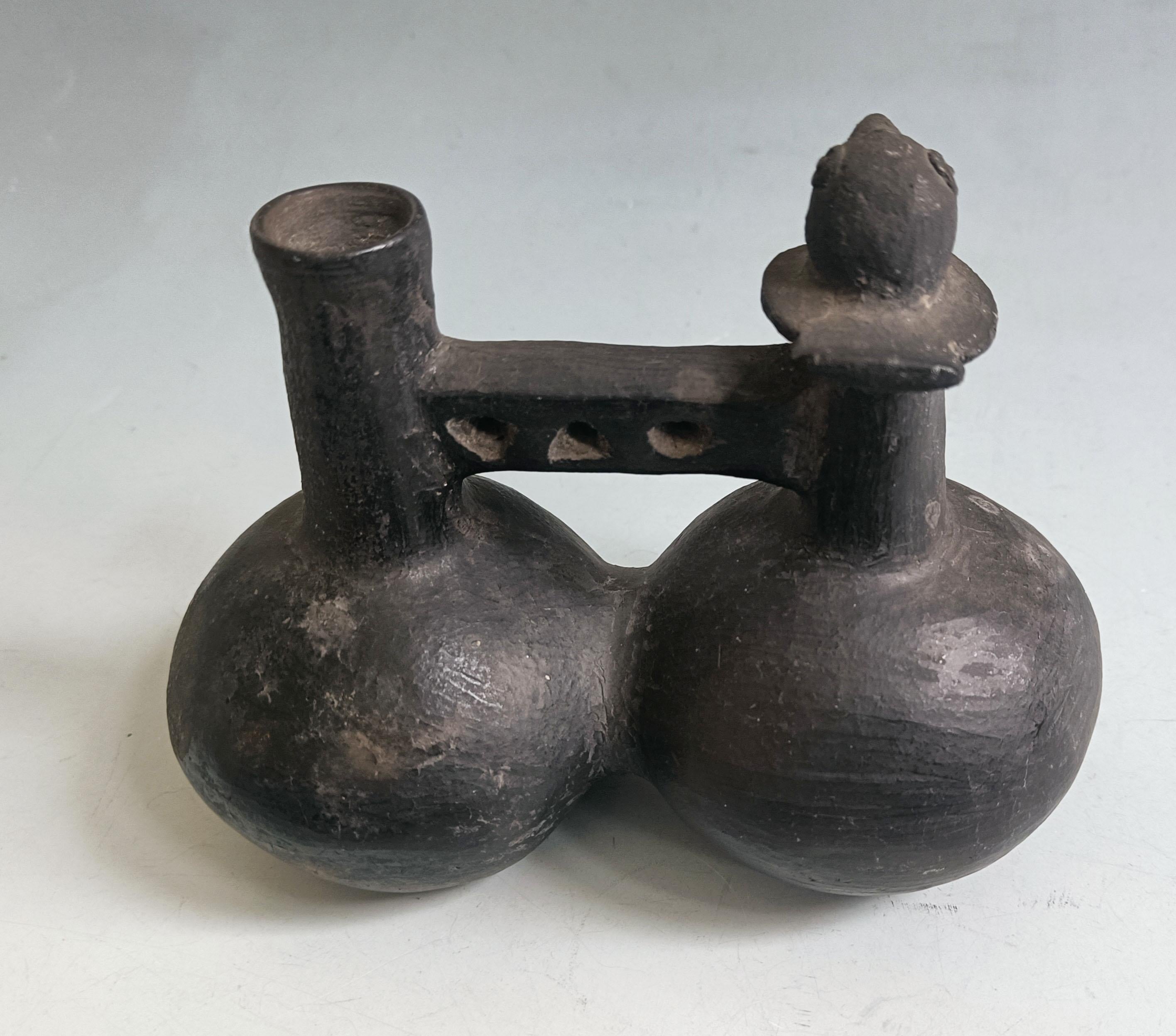 18th Century and Earlier Pre Columbian Inca double chambered whistle vessel South Latin American Antiques For Sale