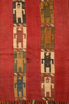 Präkolumbianischer Inca-Mantel mit 16 Figuren, Peru, 1476-1534 n. Chr.