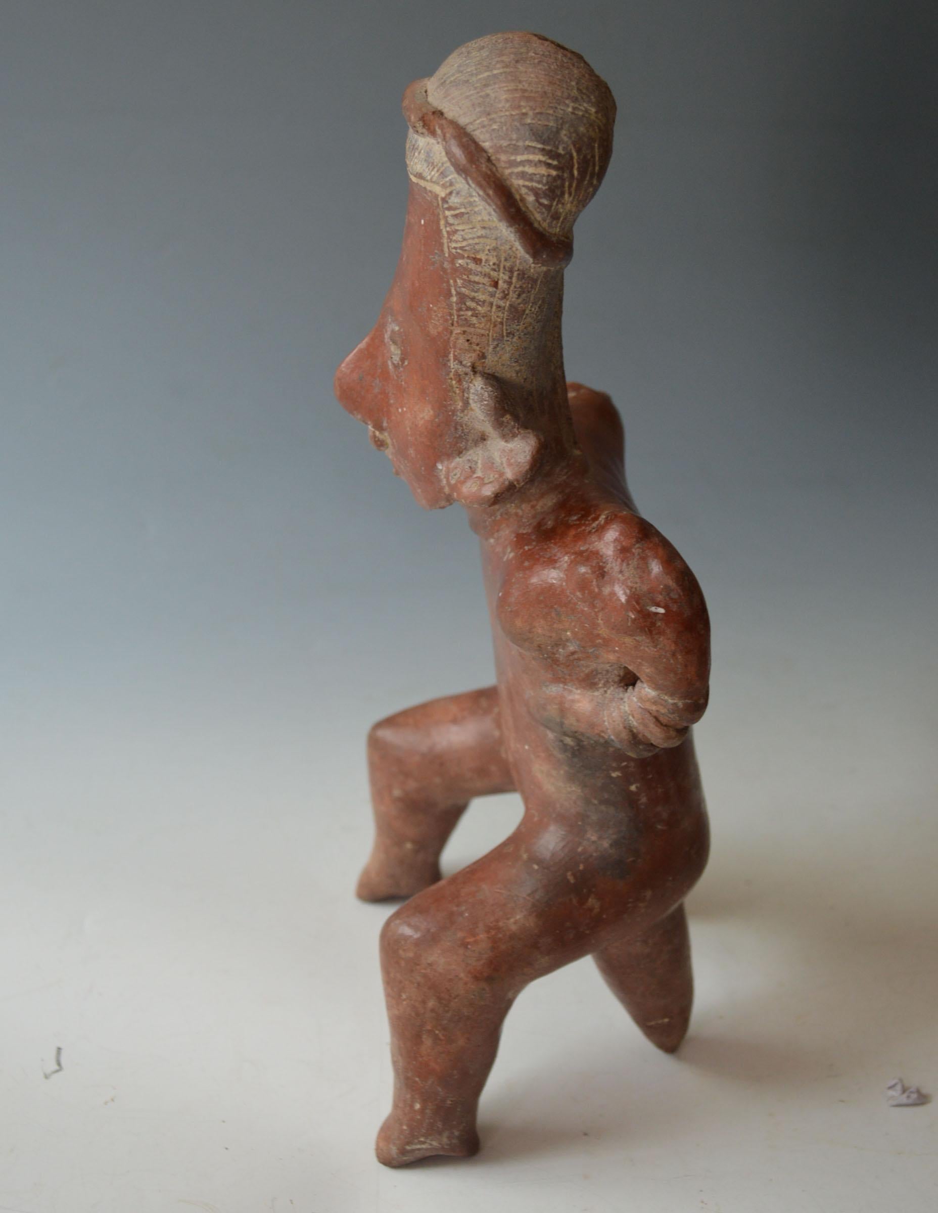 Präkolumbianischer Jalisco  Figure West Mexico Circa B.C. 100-300 A.D. (Handgefertigt) im Angebot