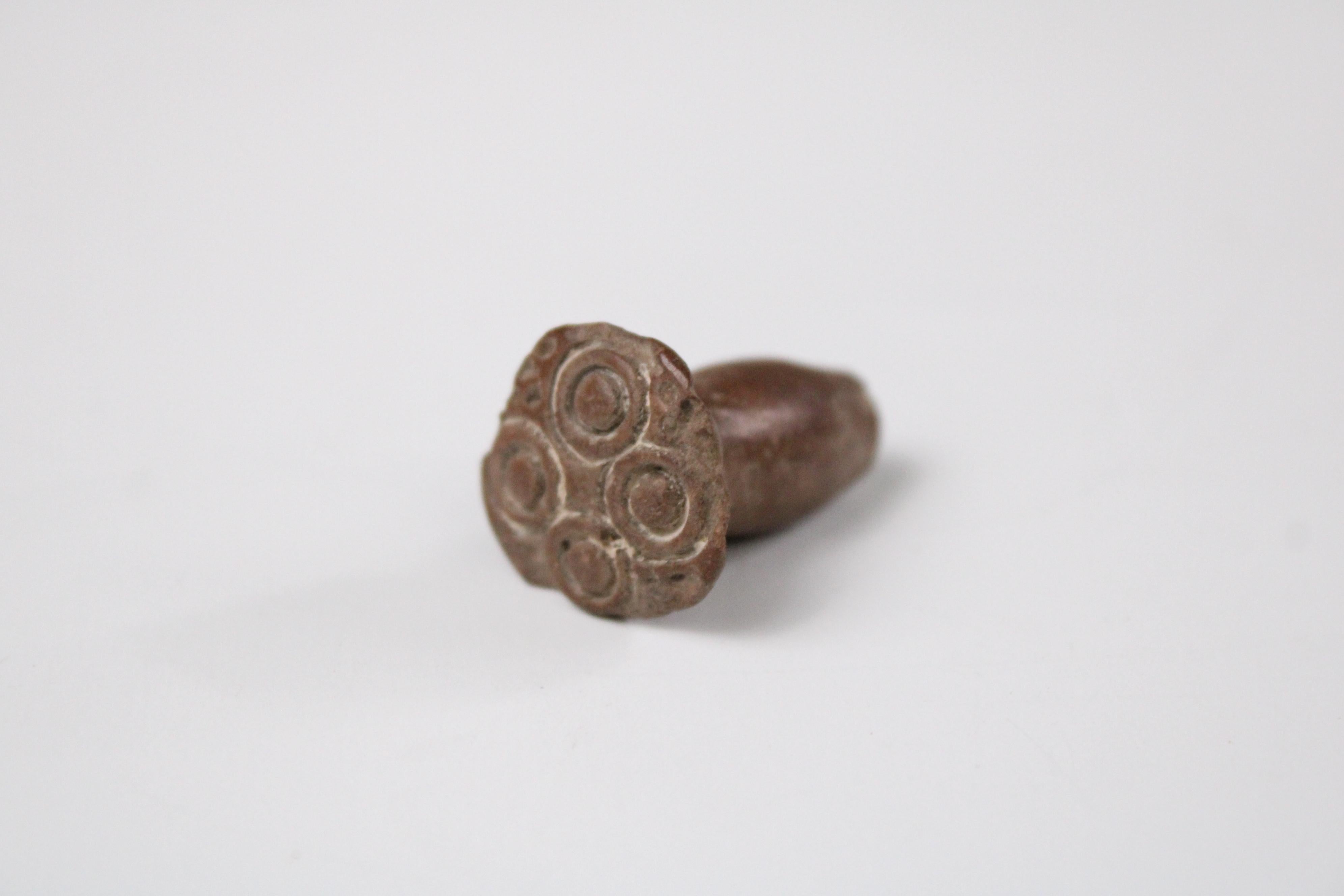 Pre-Columbian Jalisco Miniature Bowl with Three Carved Labrets For Sale 3