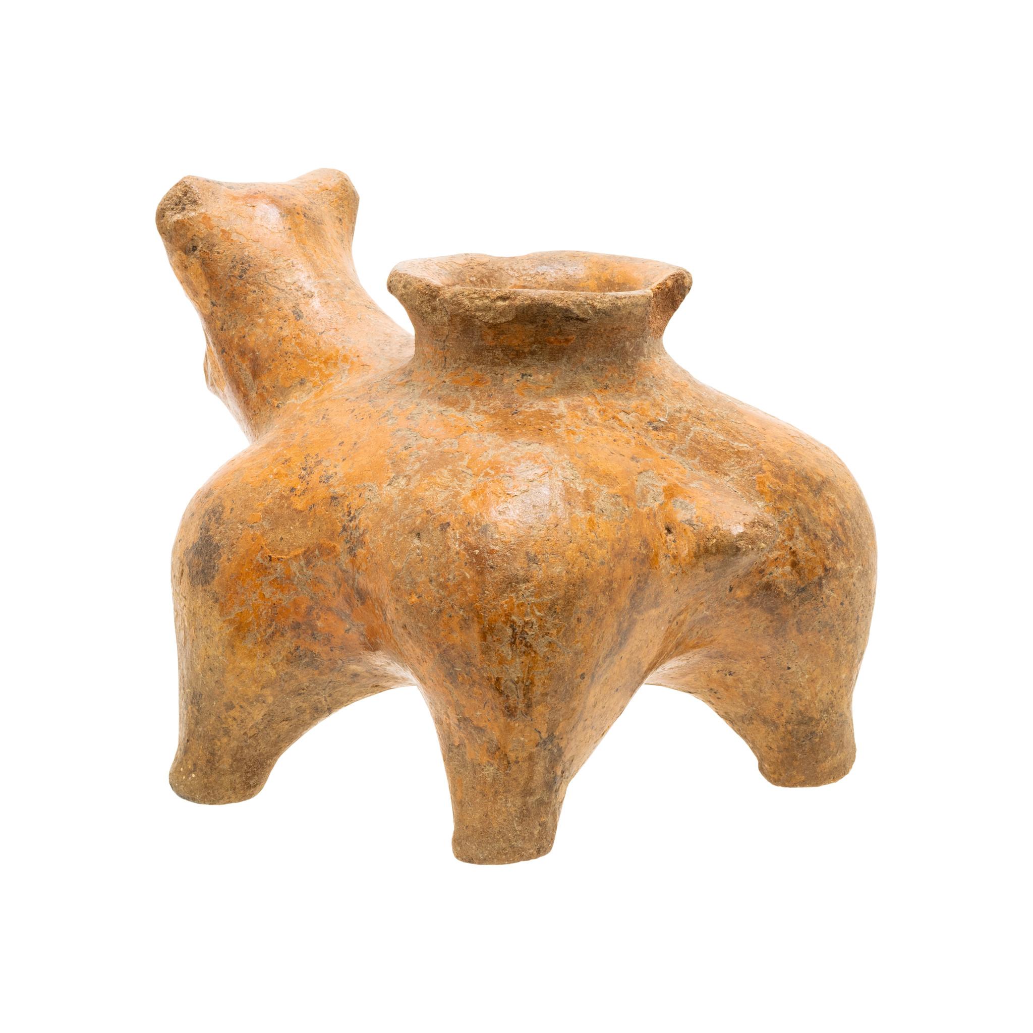 XVIIIe siècle et antérieur Vase à chien en terre rouge Pre-Columbian Jalisco en vente