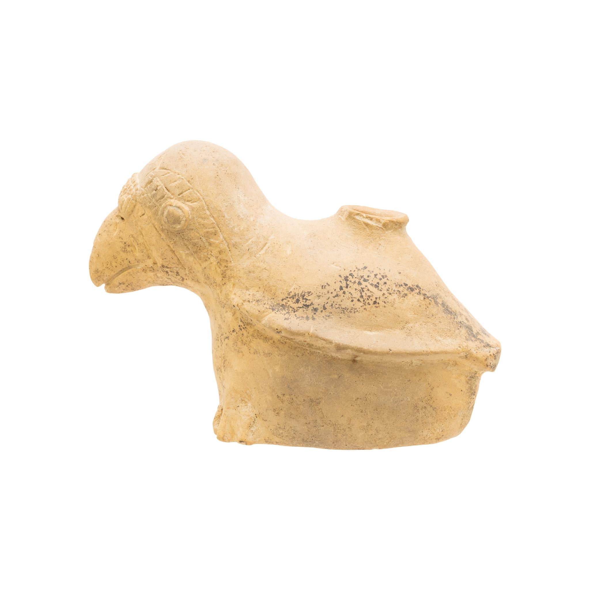 Fino al XVIII secolo Uccello di ceramica Pre-Columbian Jamacoaque in vendita