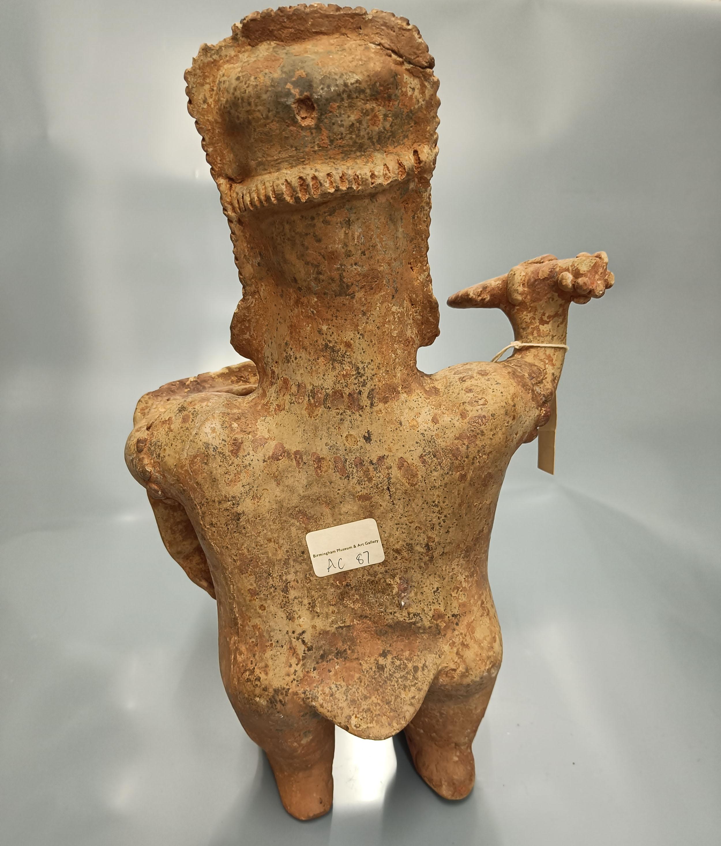 Fatto a mano Figura Pre-Columbian di grandi dimensioni di Jalisco, Messico Occidentale, D.C. B. & C. 100-300 D.C. in vendita