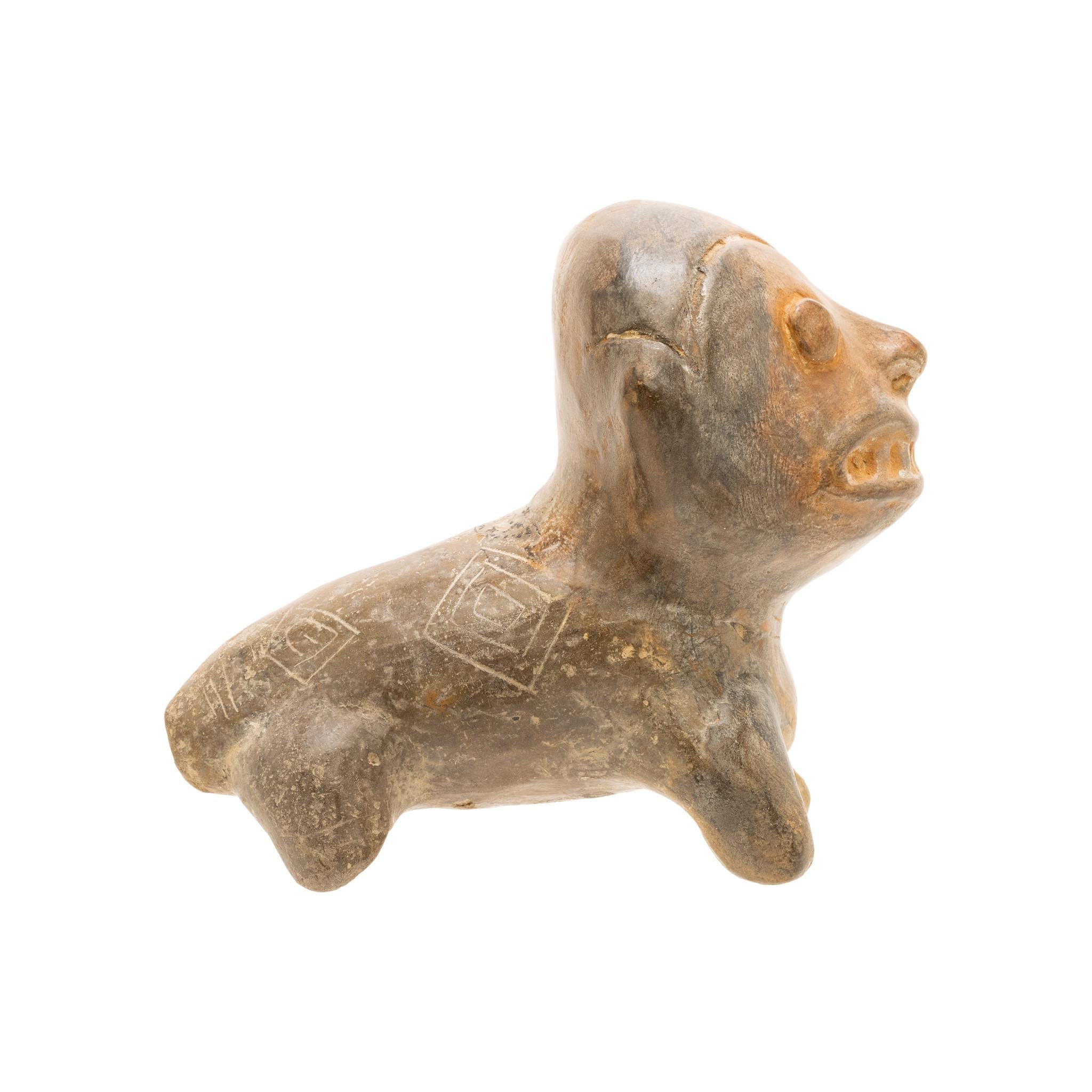 Pre-Columbian Manabi (Ecuador) Pottery Dog In Good Condition For Sale In Coeur d'Alene, ID