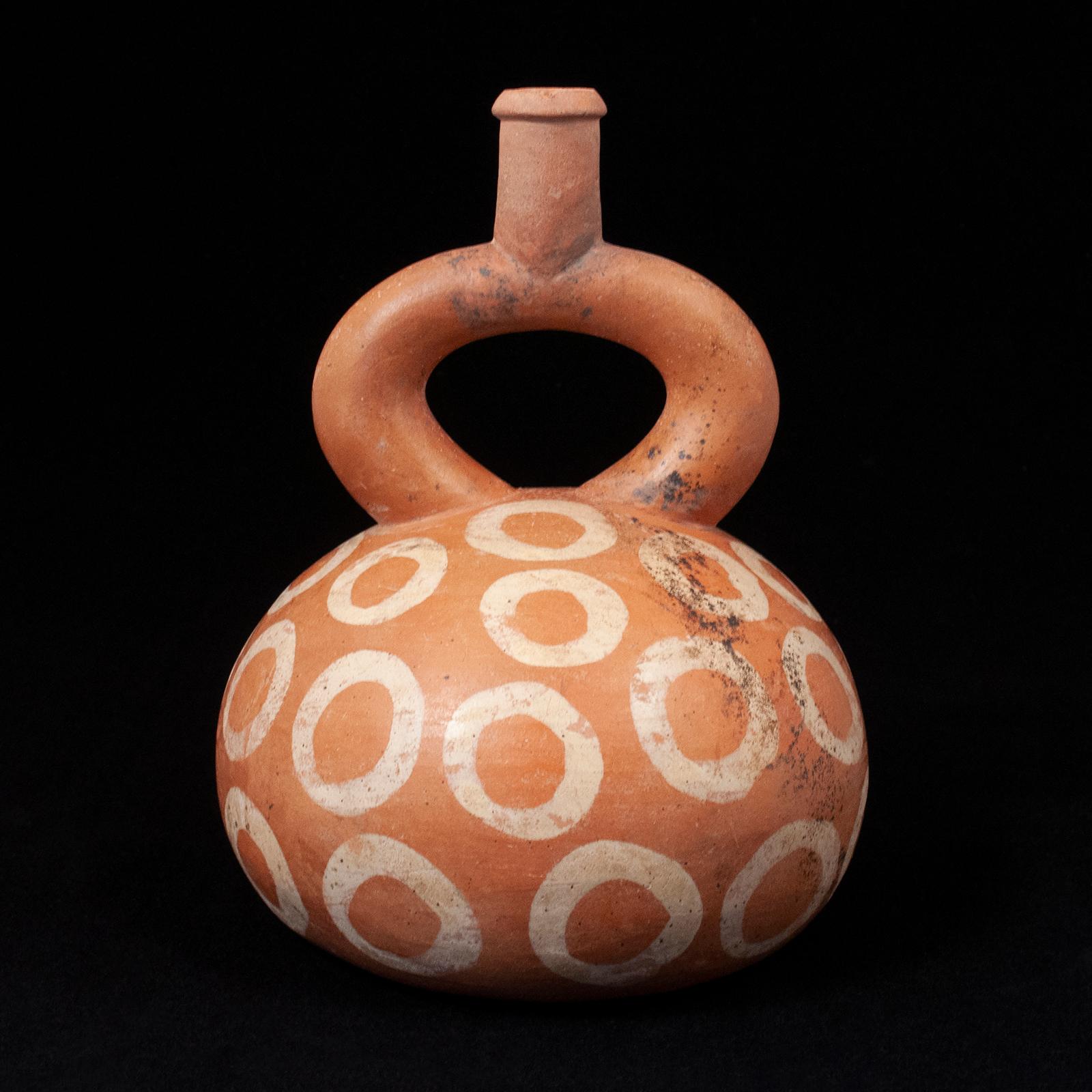 Pre-Columbian Moche Stirrup Vessel with Cream-Colored Circles, Peru In Fair Condition In Point Richmond, CA