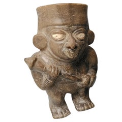 Pre-Columbian  Rare vase guerrier d'Amérique du Sud-Latine d'antiquités