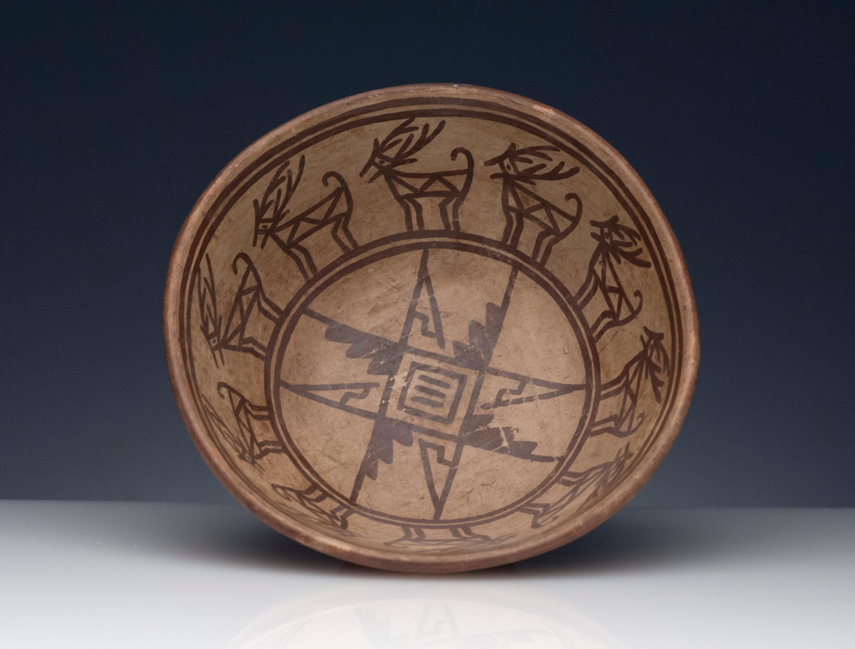 Pre-Columbian Narino Bowl with Deer In Excellent Condition In Washington, DC