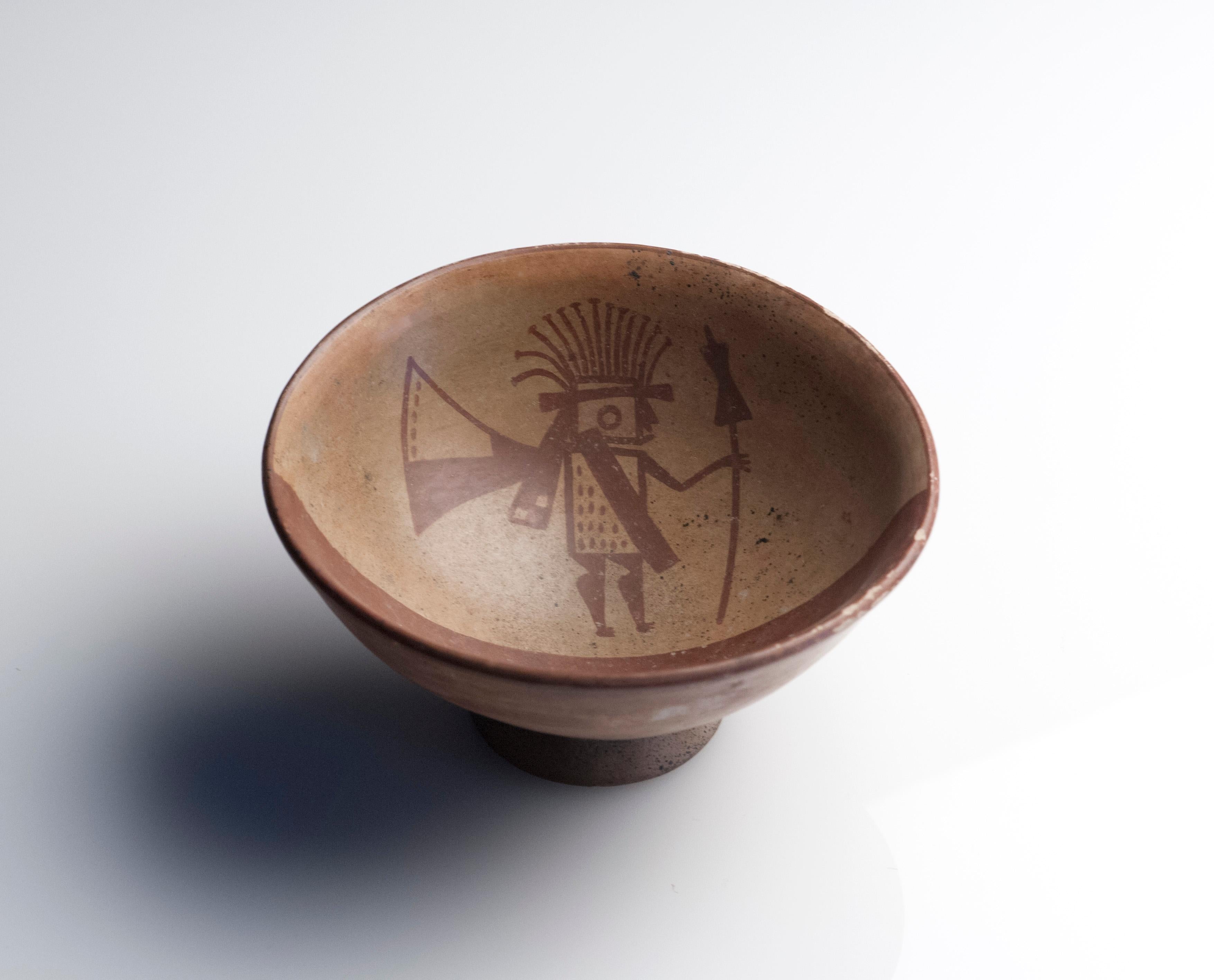 Pre-Columbian Narino Warrior Bowl In Excellent Condition In Washington, DC
