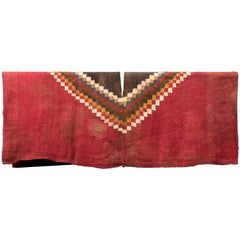 Präkolumbianischer Nasca-Unku mit gestuftem V-Design, Peru, 200-300 n. Chr.