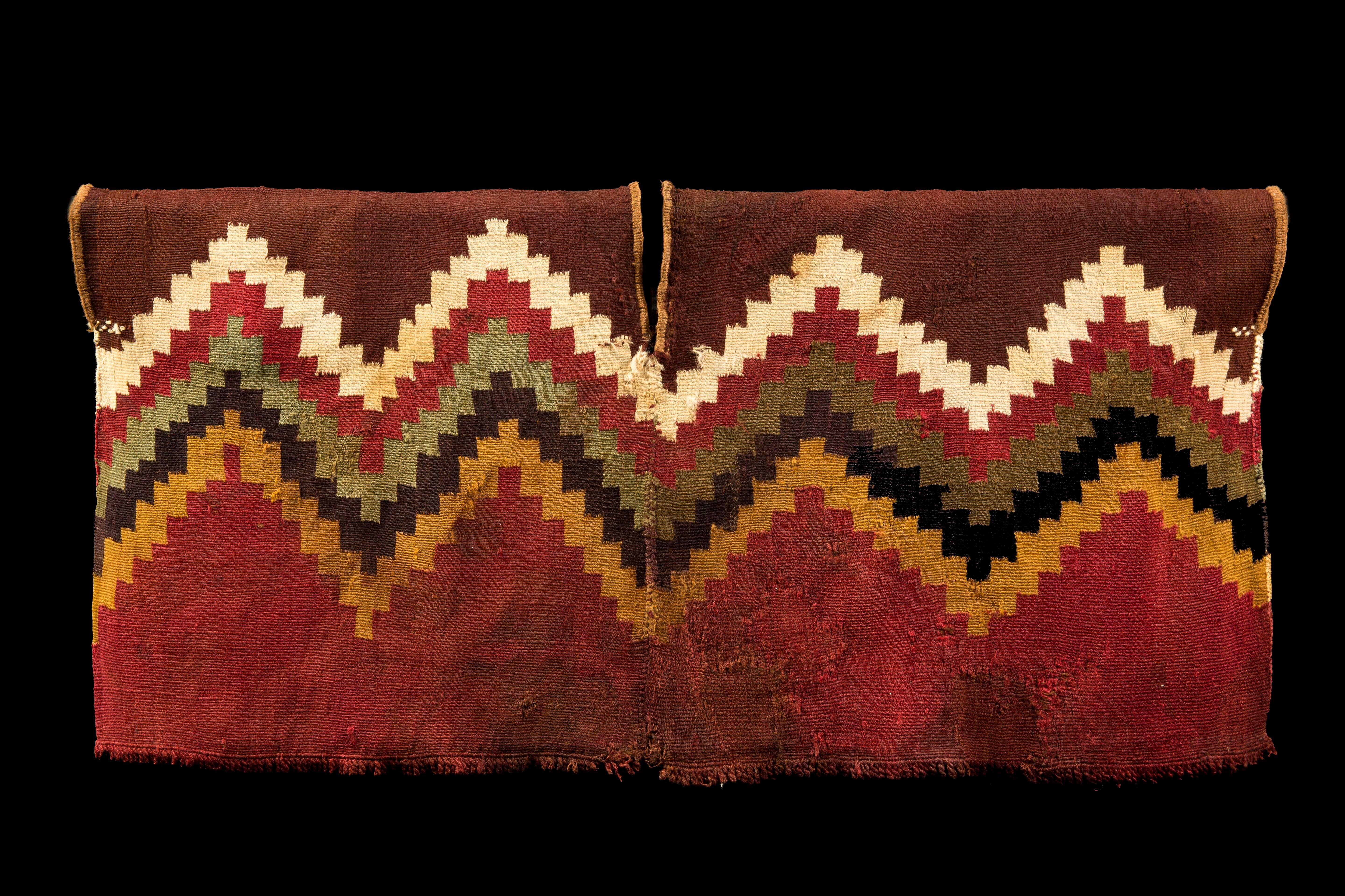 Textile Pre-Columbian Nazca Unku with Stepped Zig-Zag Design, Peru 200-300 AD For Sale