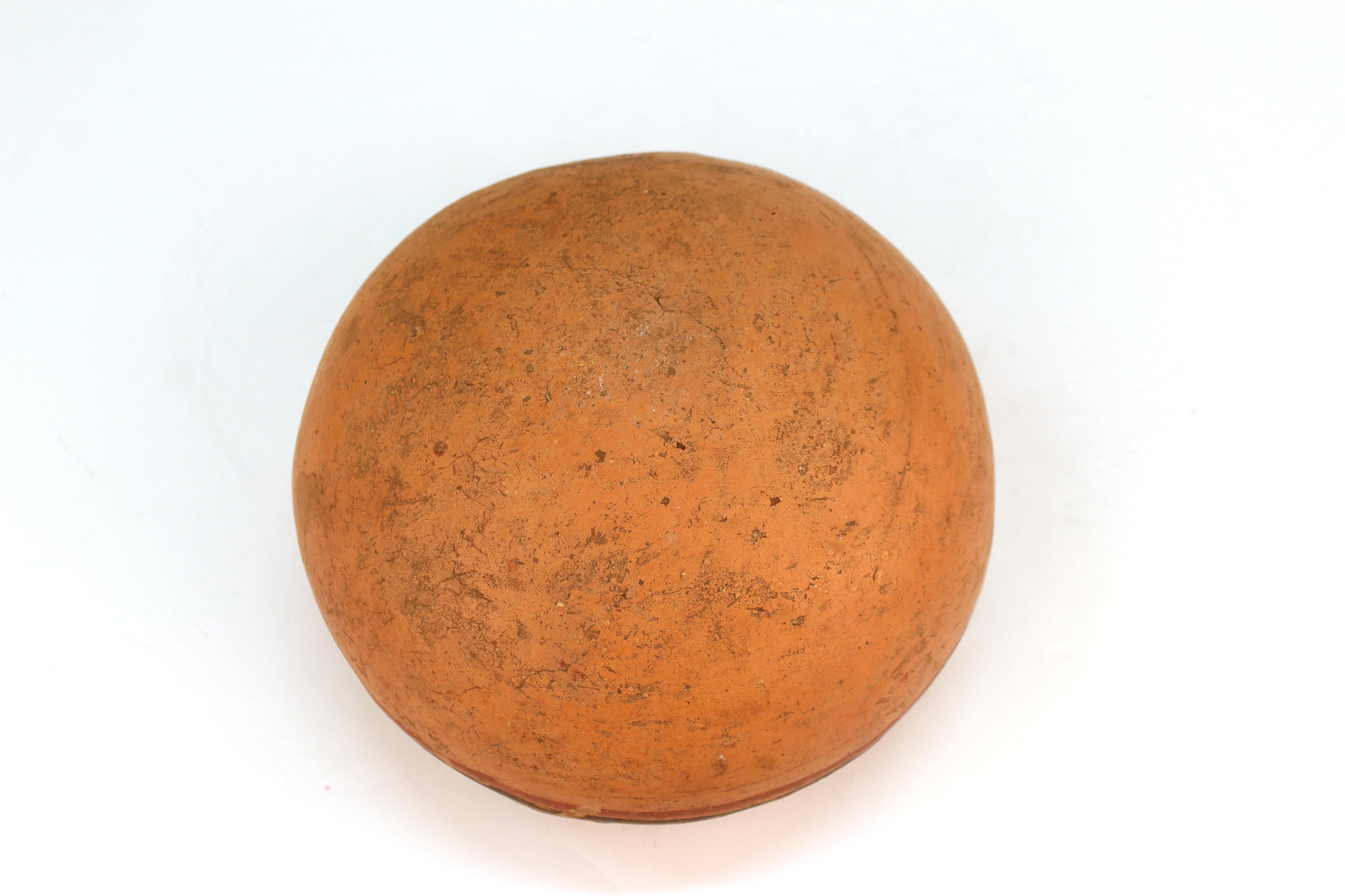 Pre-Columbian Nicoya Pottery Bowl from Costa Rica In Good Condition In Astoria, NY