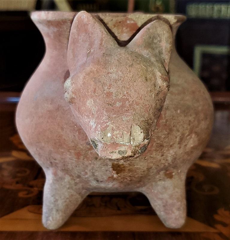 pre columbian pottery vessel