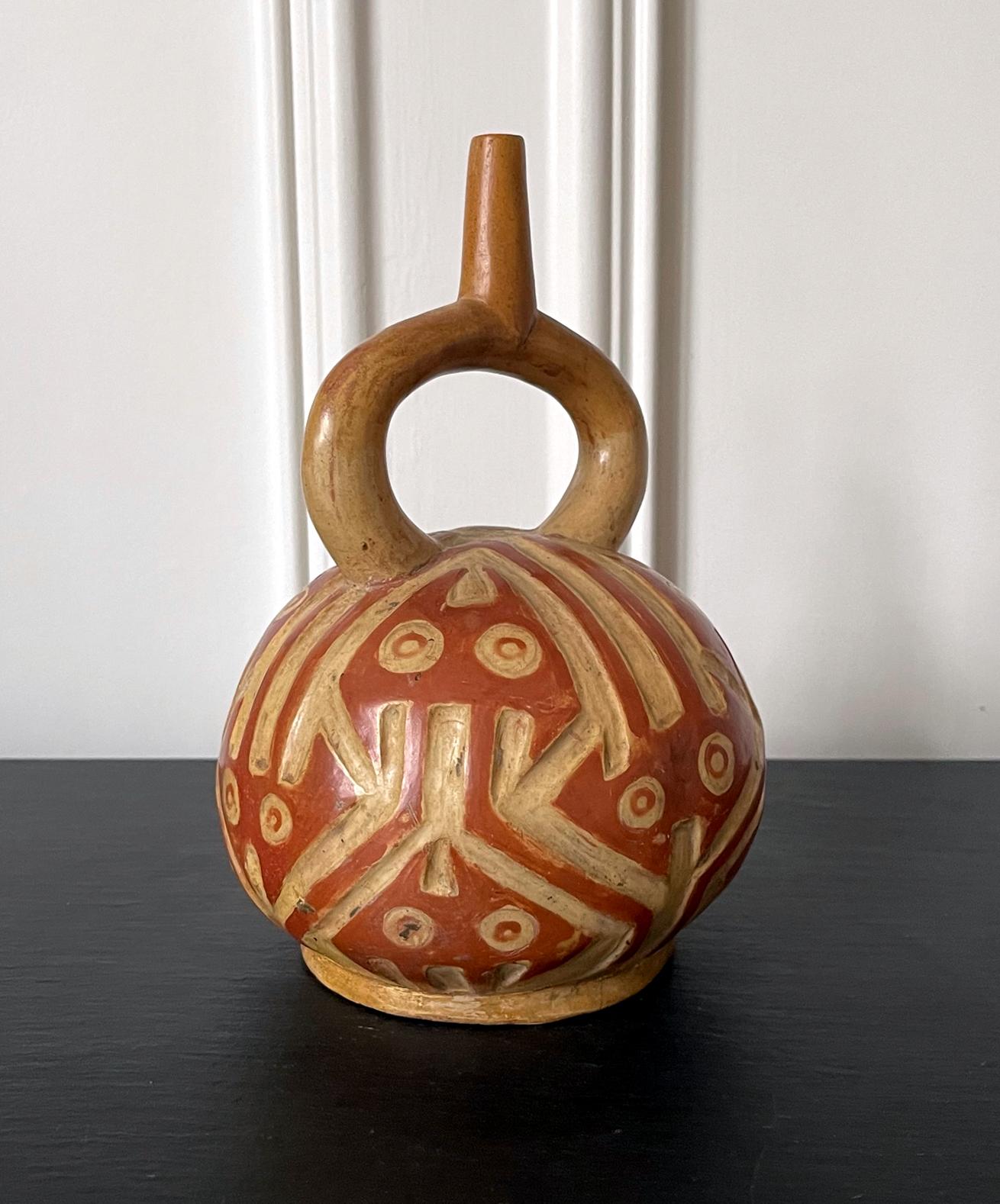 Pre-Columbian Stirrup Vessel from Moche Culture In Good Condition For Sale In Atlanta, GA