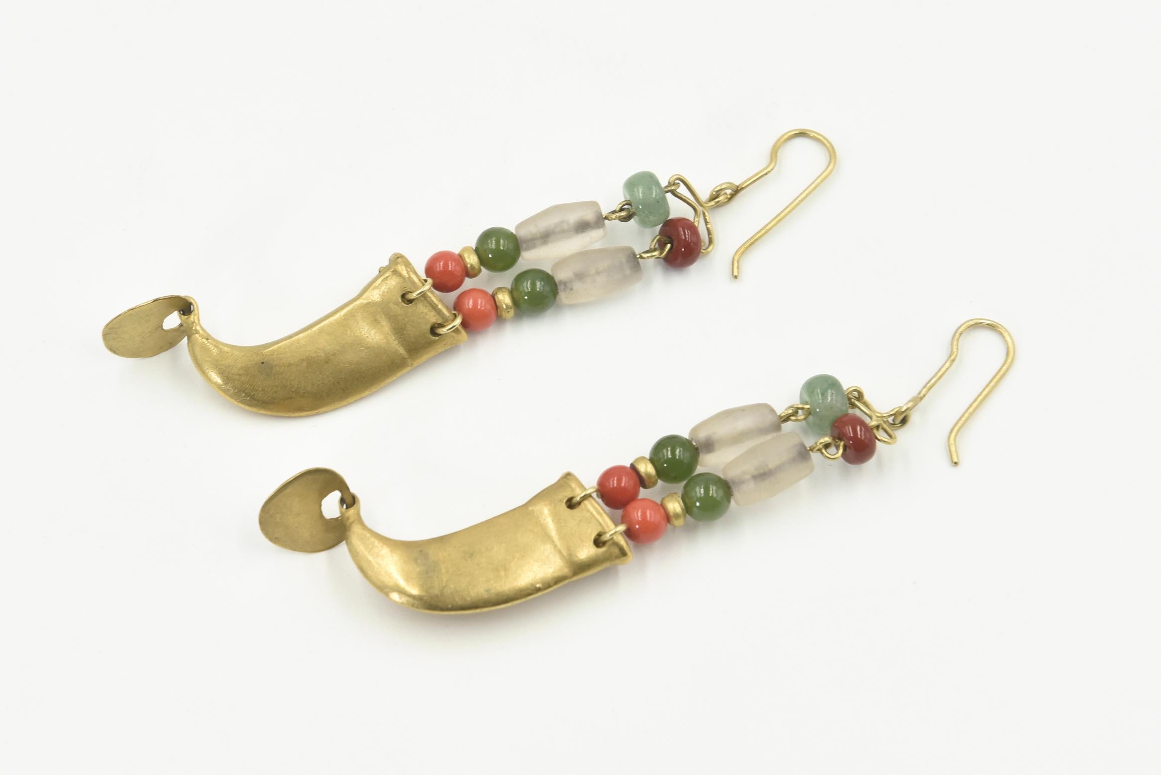 Halskette/Armband/Ohrring im präkolumbianischen Stil, Sinu Tumbaga Toucan-Tooth Edelstein im Angebot 2