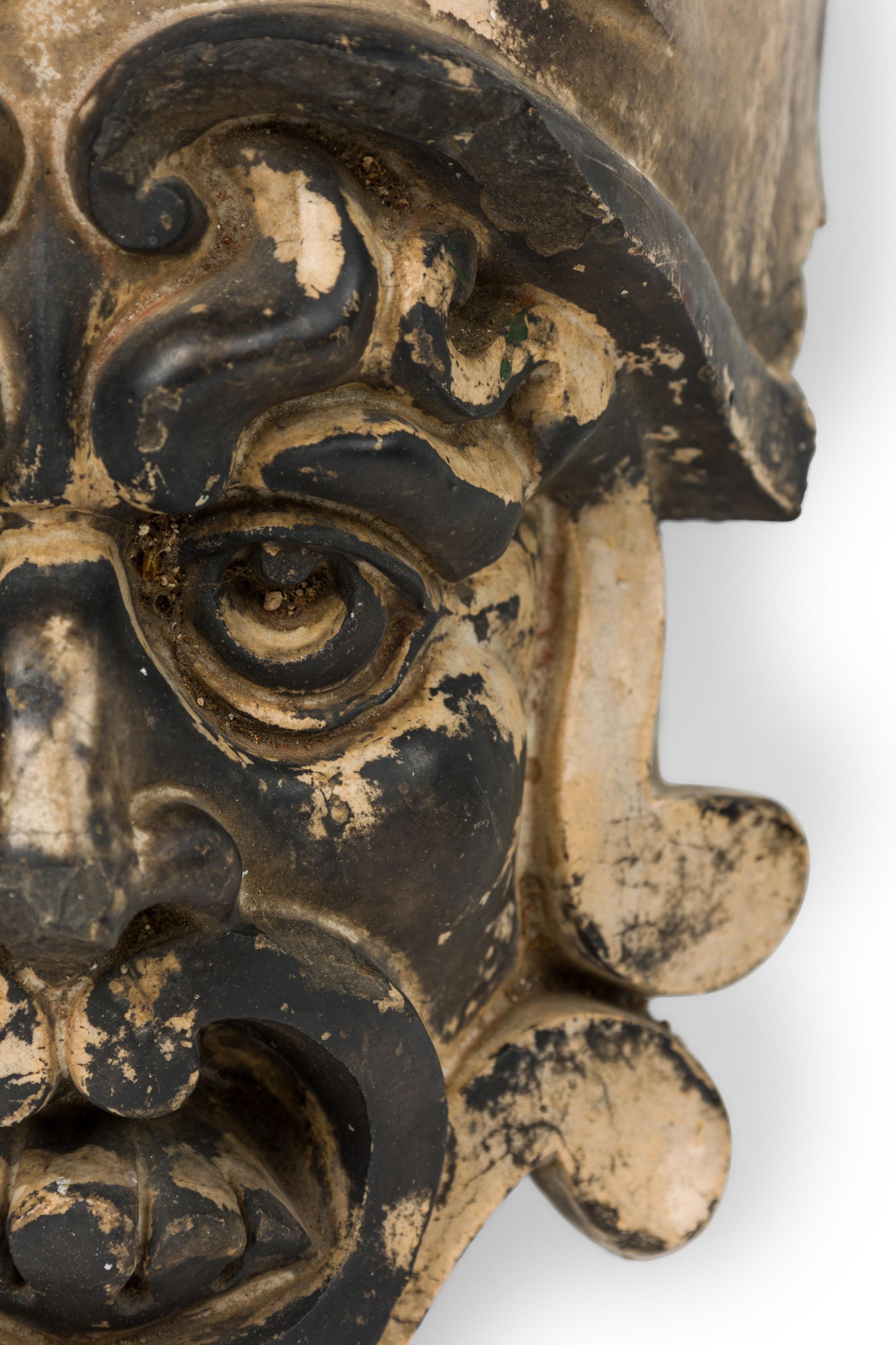Máscara de terracota de estilo precolombino Hecho a mano en venta