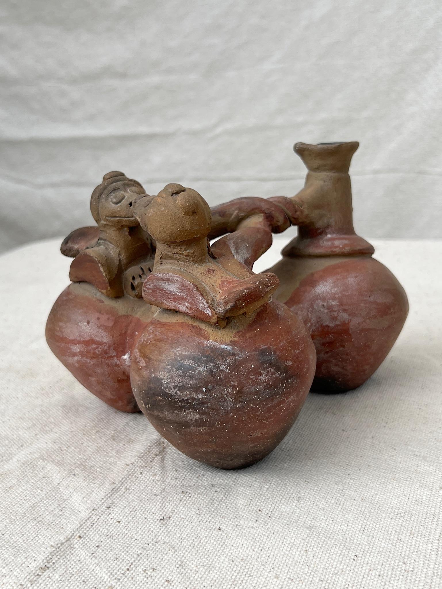 Peruvian Pre Columbian Terracotta Chimu Vessel Pottery For Sale