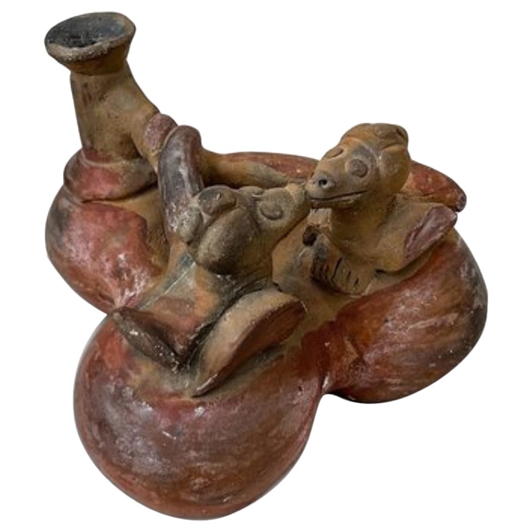 Pre-Columbian Terracotta Chimu Vessel Pottery en vente