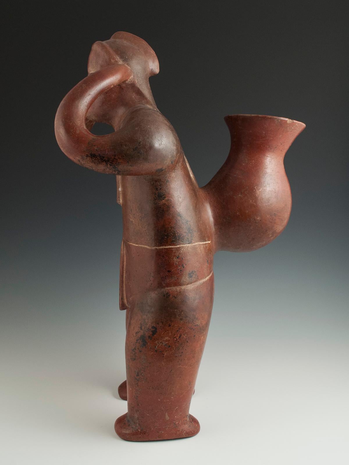 Hand-Crafted Pre-Columbian Terracotta Water Carrier ‘Cargador’ Colima, West Mexico