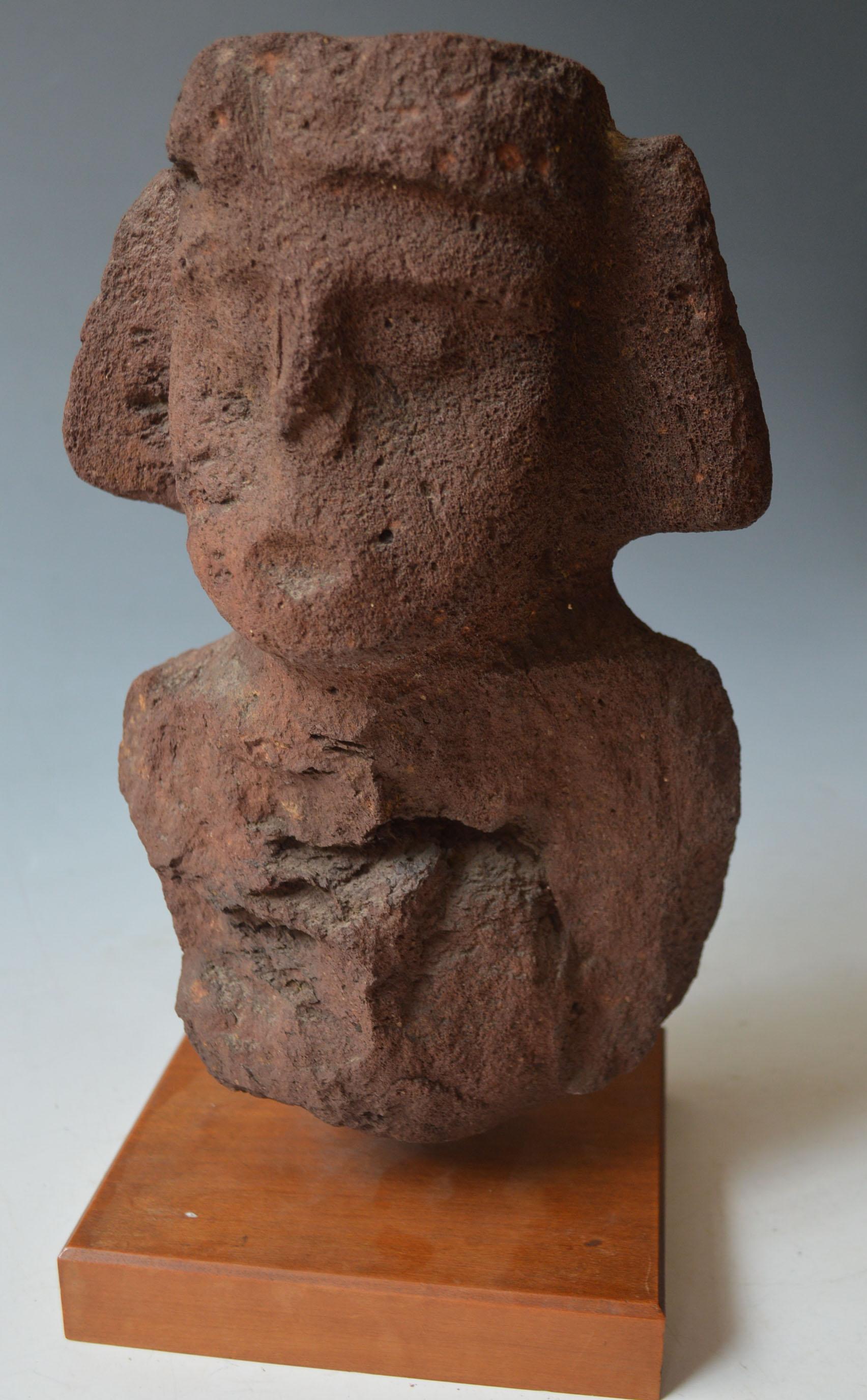Präkolumbianische Totonac-Steinbüstefigur aus Stein, Veracruz, Mexiko, um ca.  600-900 N.CHR. (Mexikanisch) im Angebot