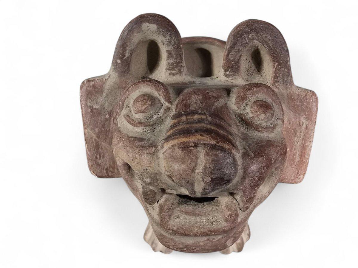 Fait main Vase en céramique zoomorphe Pre-Columbian en vente