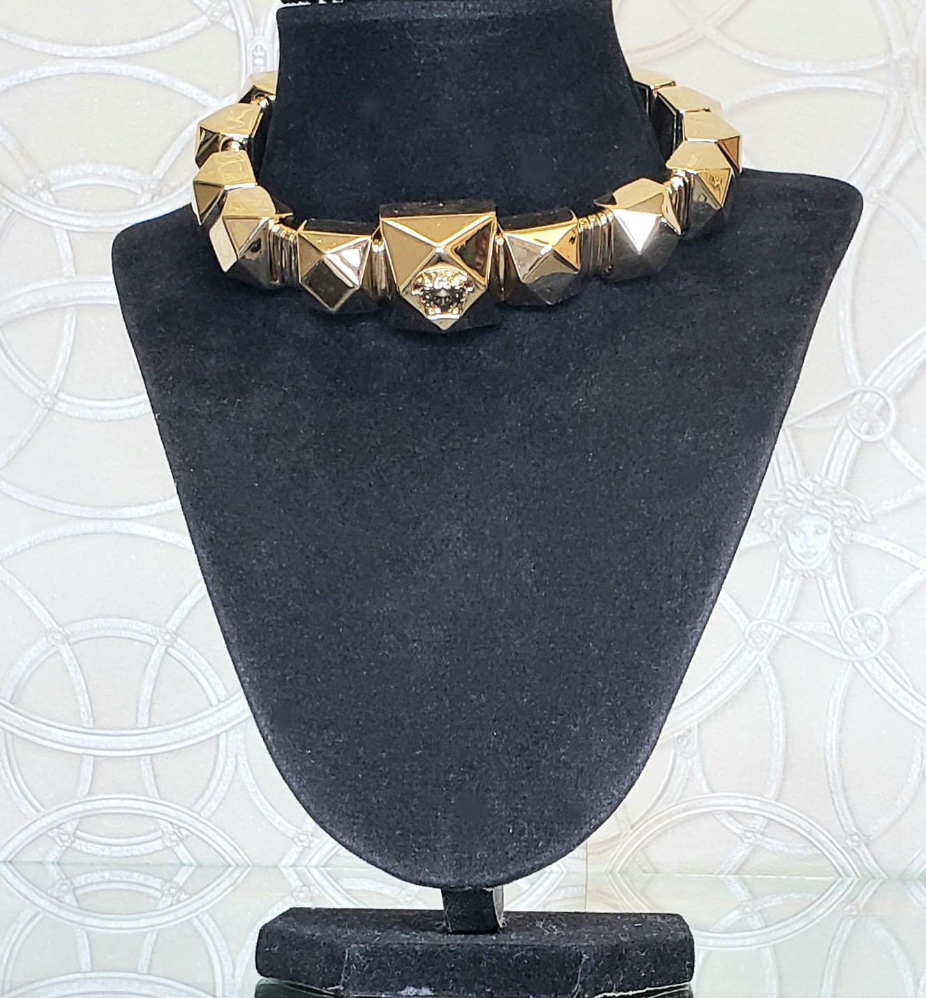 Women's Pre/FALL 2012 L# 3 NEW VERSACE 24K GOLD PLATED NECKLACE and BRACELET For Sale