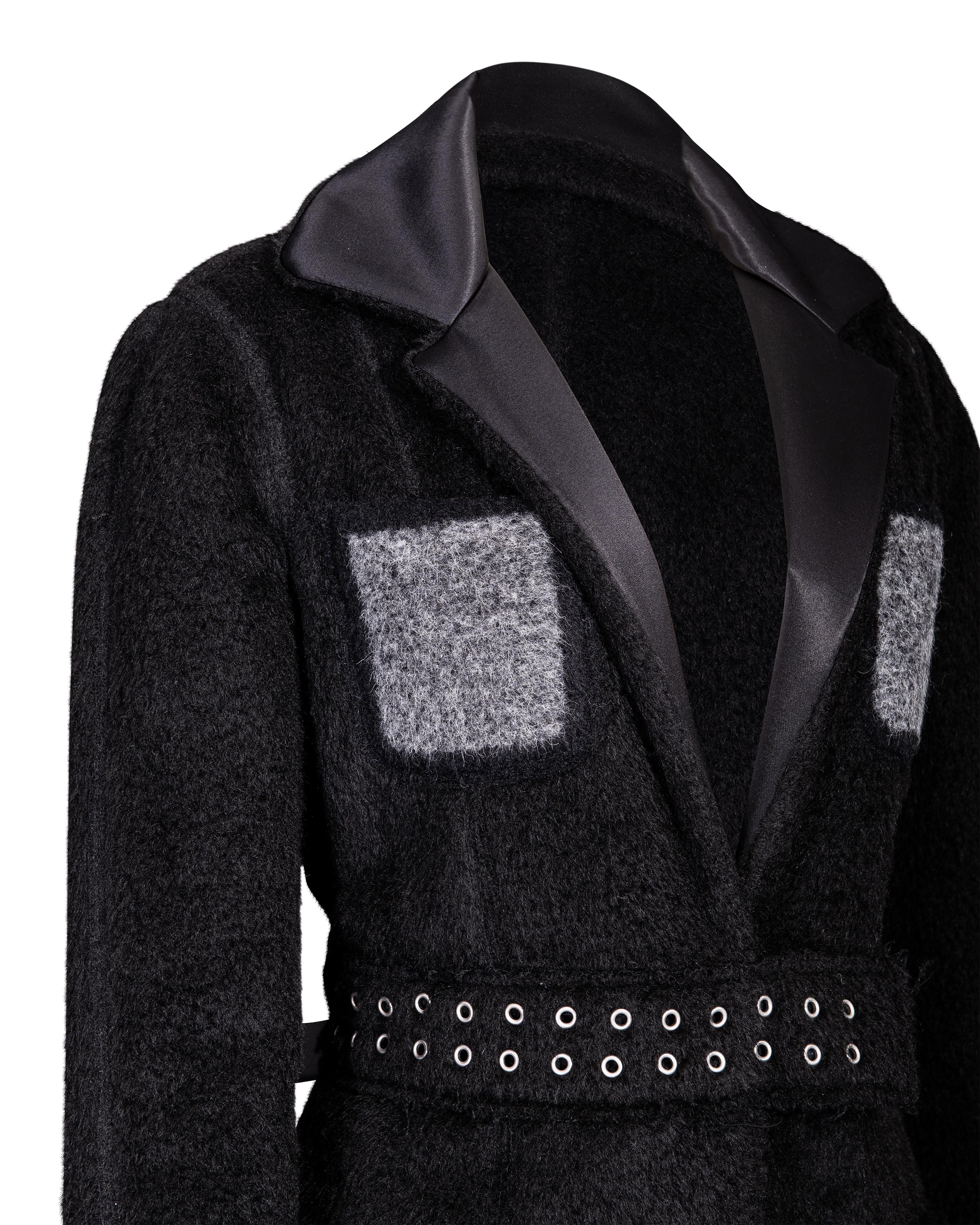 Pré-automne 2014 Céline by Phoebe Philo Manteau en shearling noir avec des accents gris en vente 7