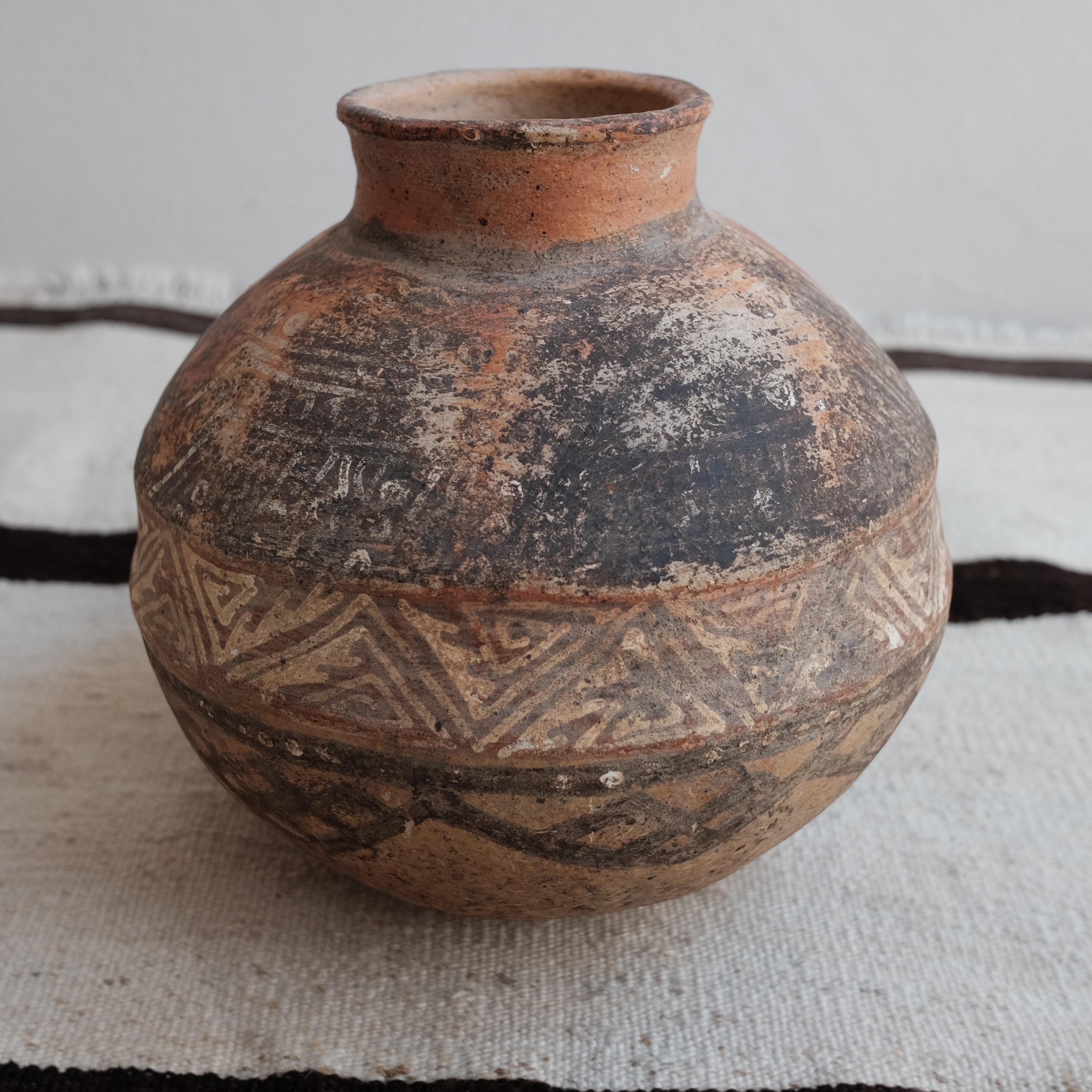 Prähispanisches Keramikgefäß aus Nayarit:: Mexiko (Handbemalt) im Angebot