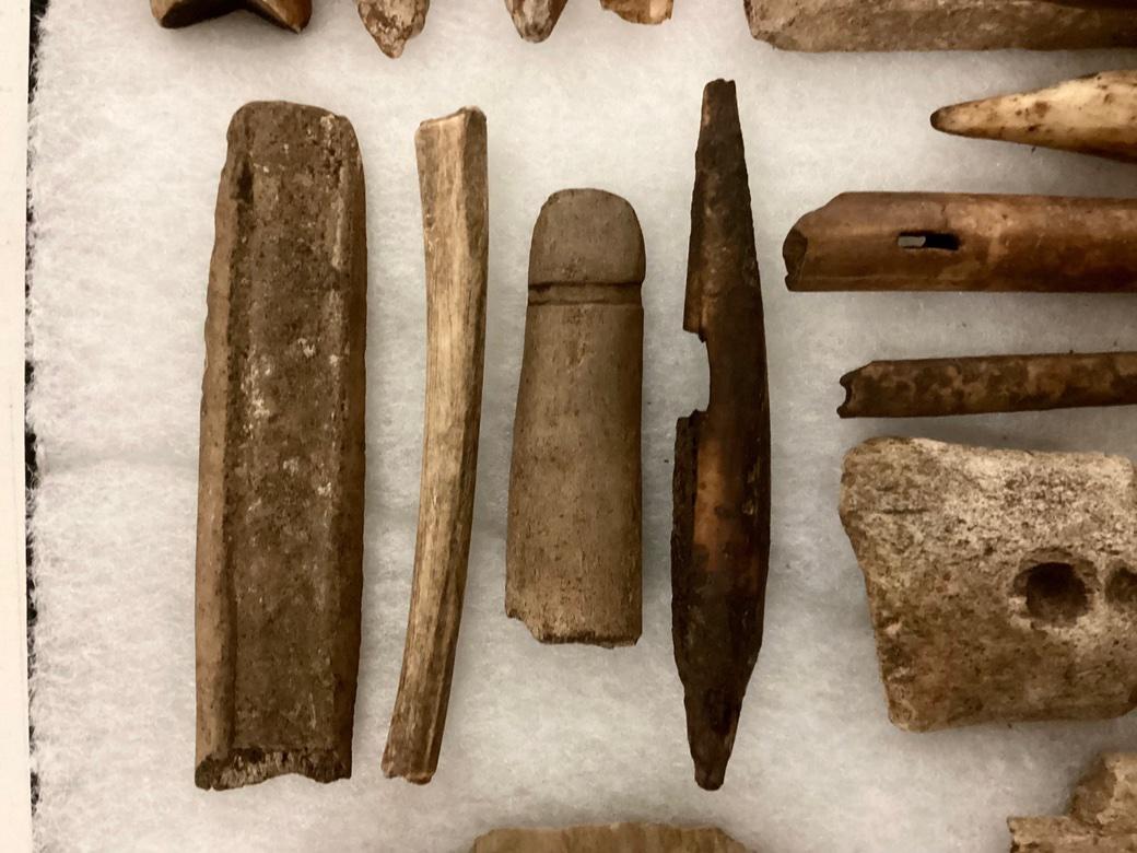 Artefactos de la Cultura Thule de los Nativos Americanos Preinuit/Esquimales Norteamericano