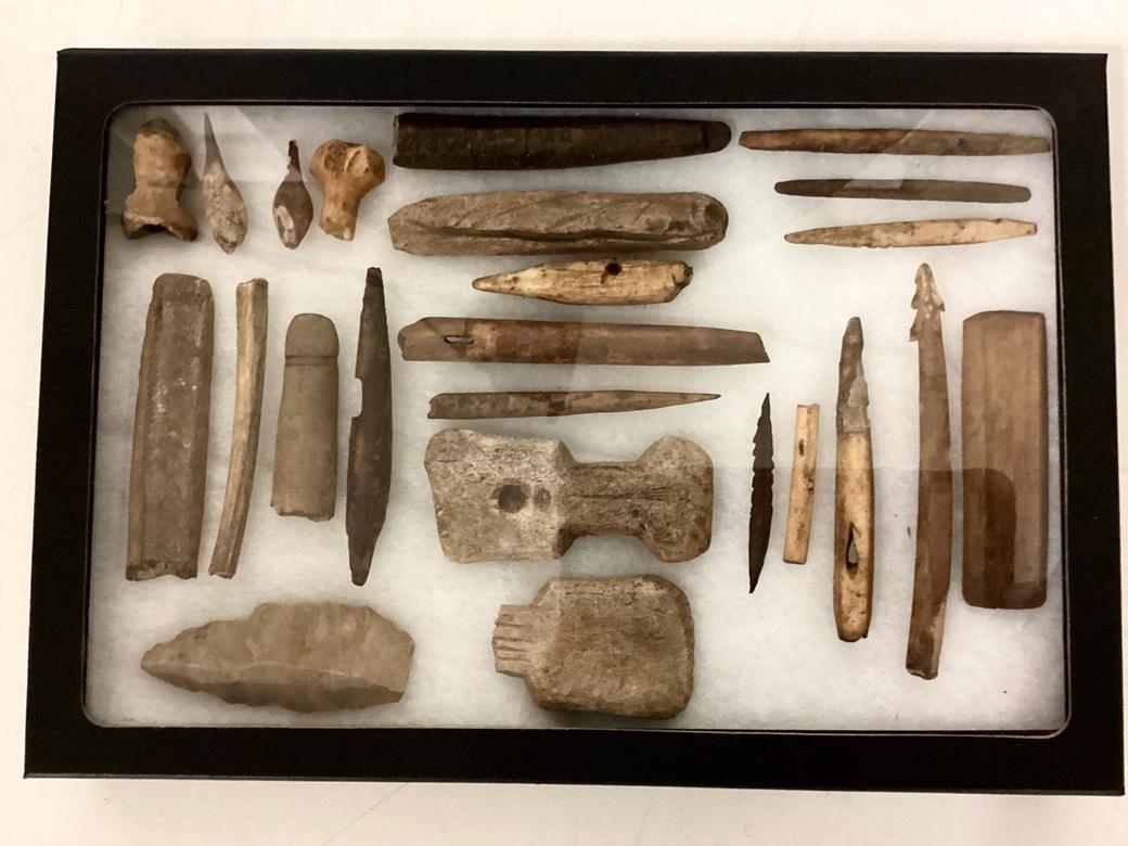 Artefacts de la culture Thulé pré- Inuit/ Eskimo en vente 1