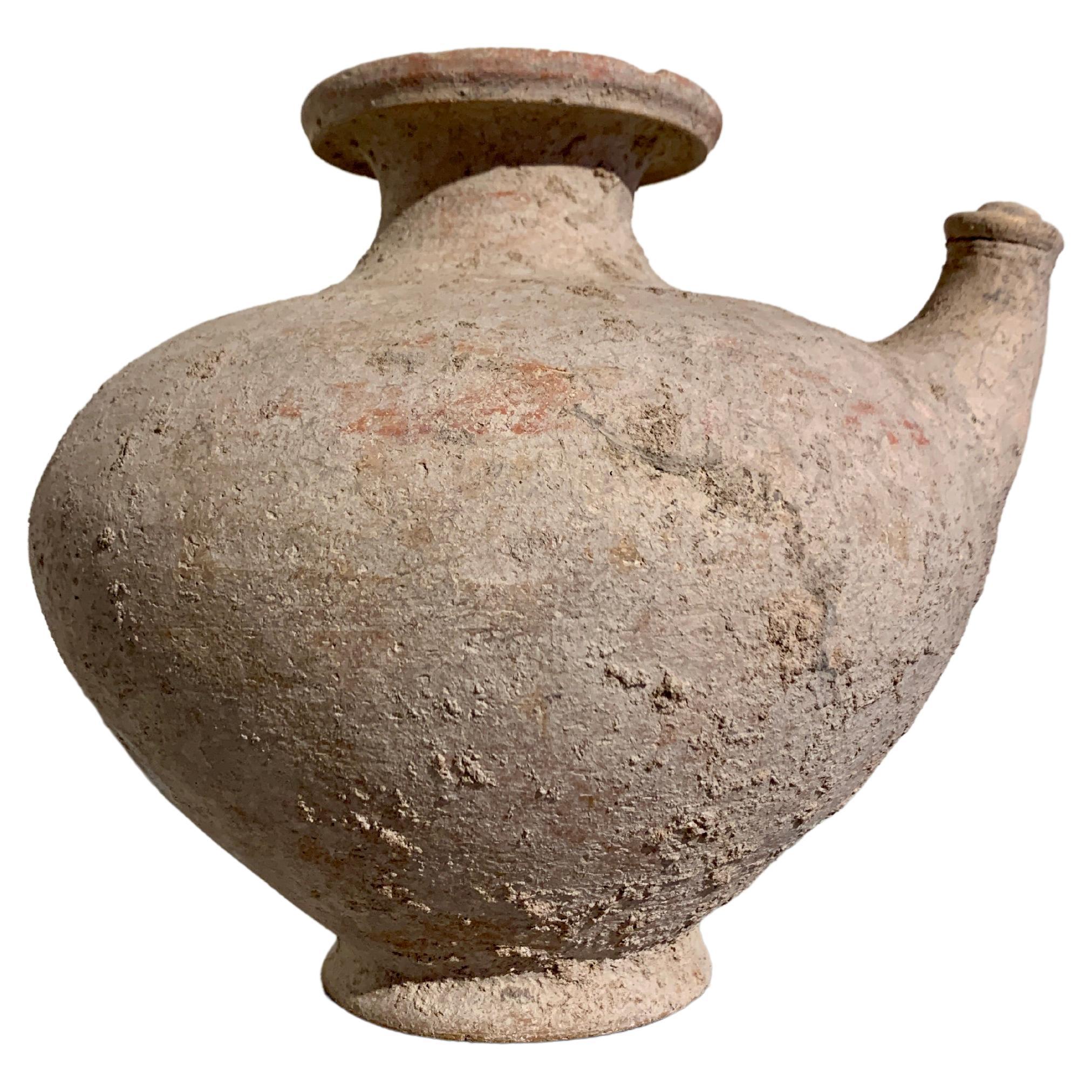 Vase à couvercle en poterie préKhmer, Kendi, 6e-8e siècle, Cambodge
