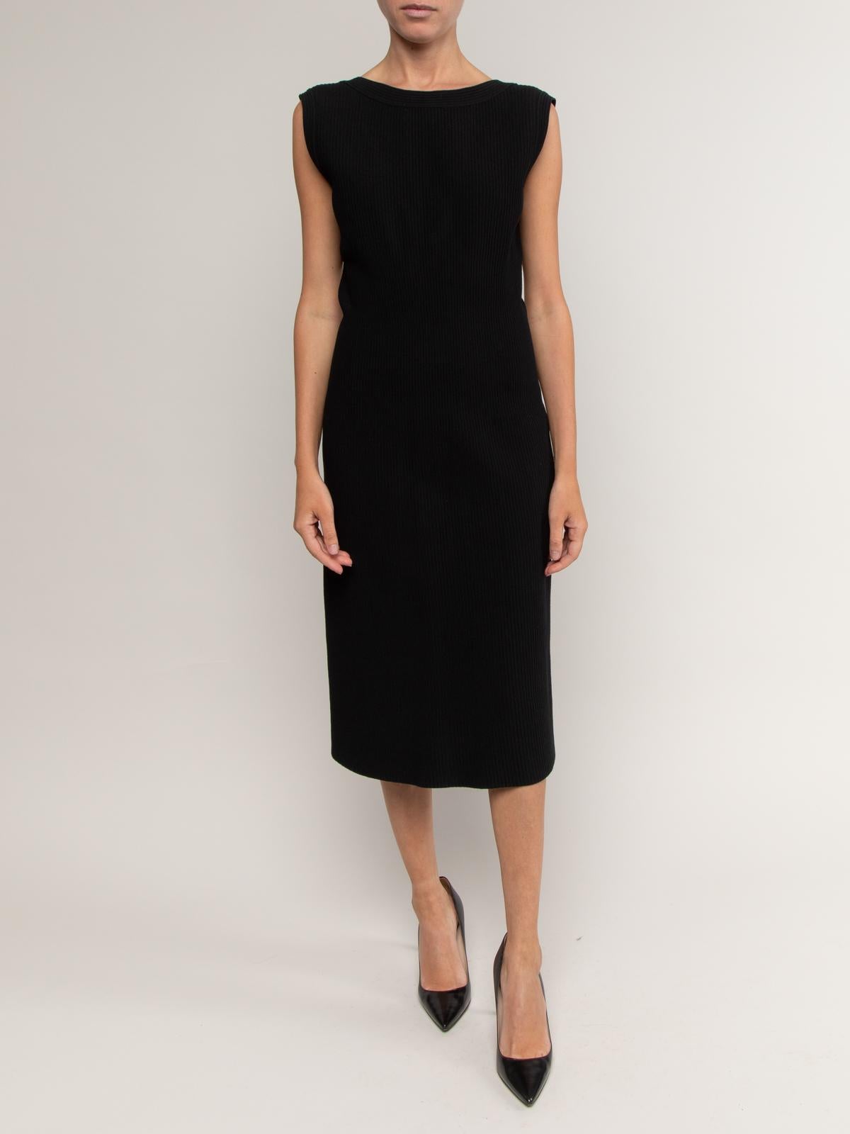 CONDITION is Very good. Minimal signs of wear to dress is evident. Some signs of wear to armpit trim on this used Alaia designer resale item. Details Colour - black Material - silk Fit - figure-hugging Sleeveless Neckline - round Hemline - knee