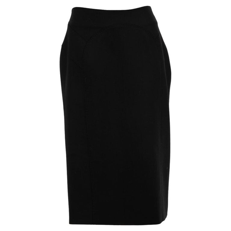 PreLoved Amanda Wakeley Women's Black Wool Fitted Pencil Skirt For Sale at 1stDibs