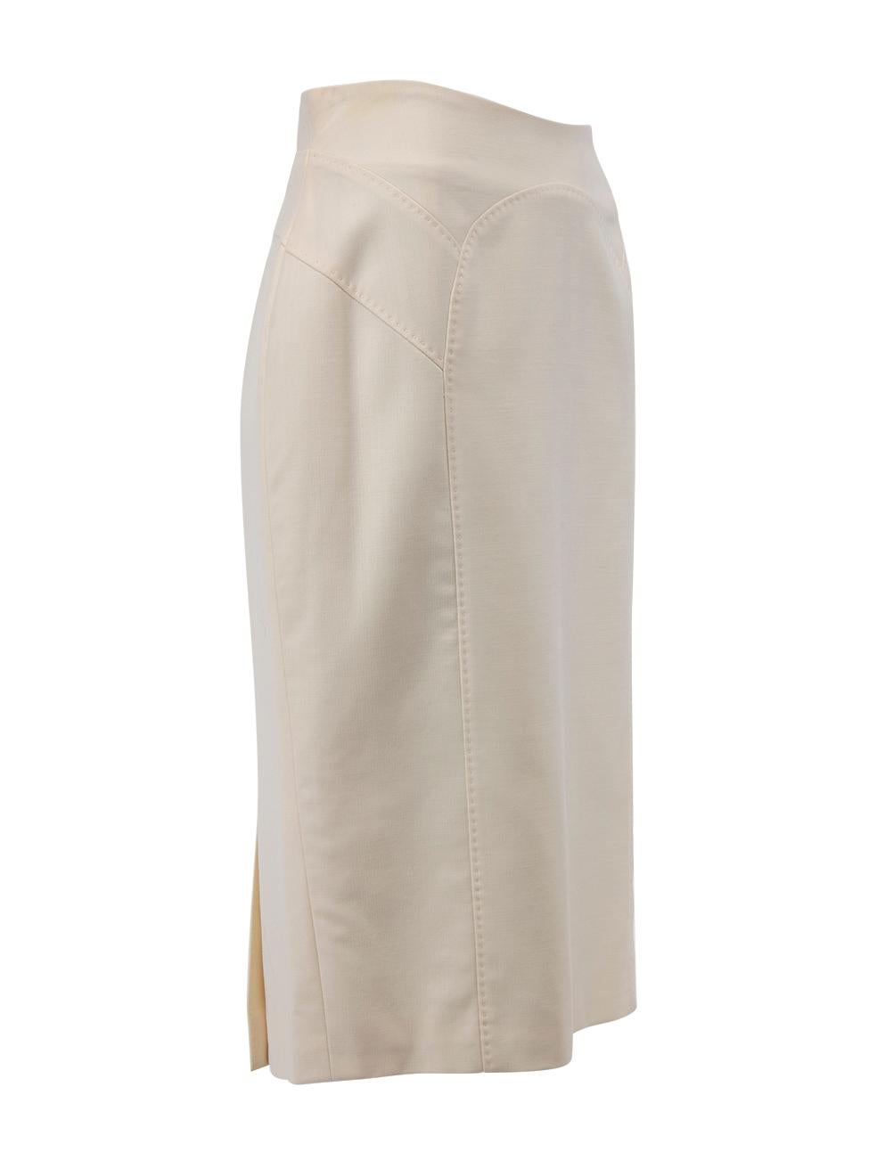CONDITION is Very good. Hardly any visible wear to skirt is evident on this used Amanda Wakeley designer resale item. Details Cream Wool Pencil skirt Knee length Side zip closure with hook and eye Double vent on back Fully lined with silk Made in