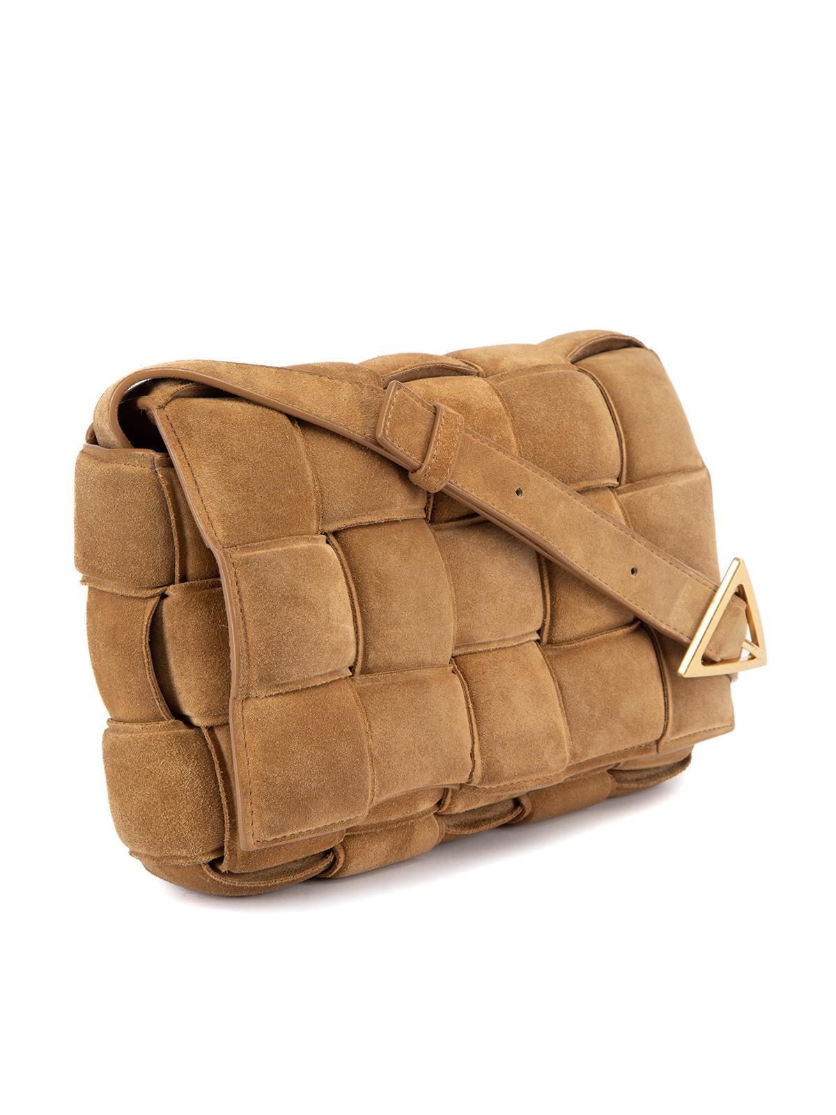 CONDITION is Good. Minor wear to bag is evident. Light wear to the suede interior and exterior where some fading and light discolouration/marks can be seen on this used Bottega Venetta designer resale item. Details Brown Suede Gold tone hardware