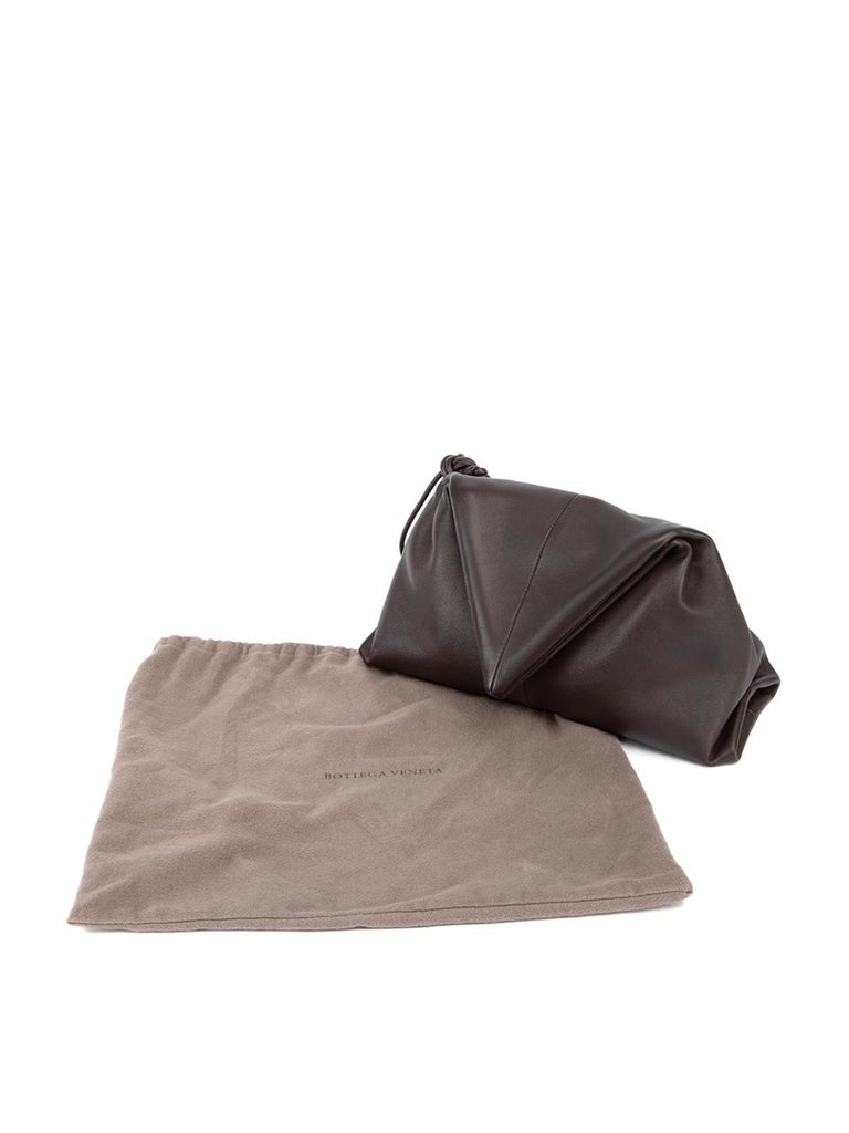 Pre-Loved Bottega Veneta Women's Dark Brown The Trine Leather Clutch Bag For Sale 4