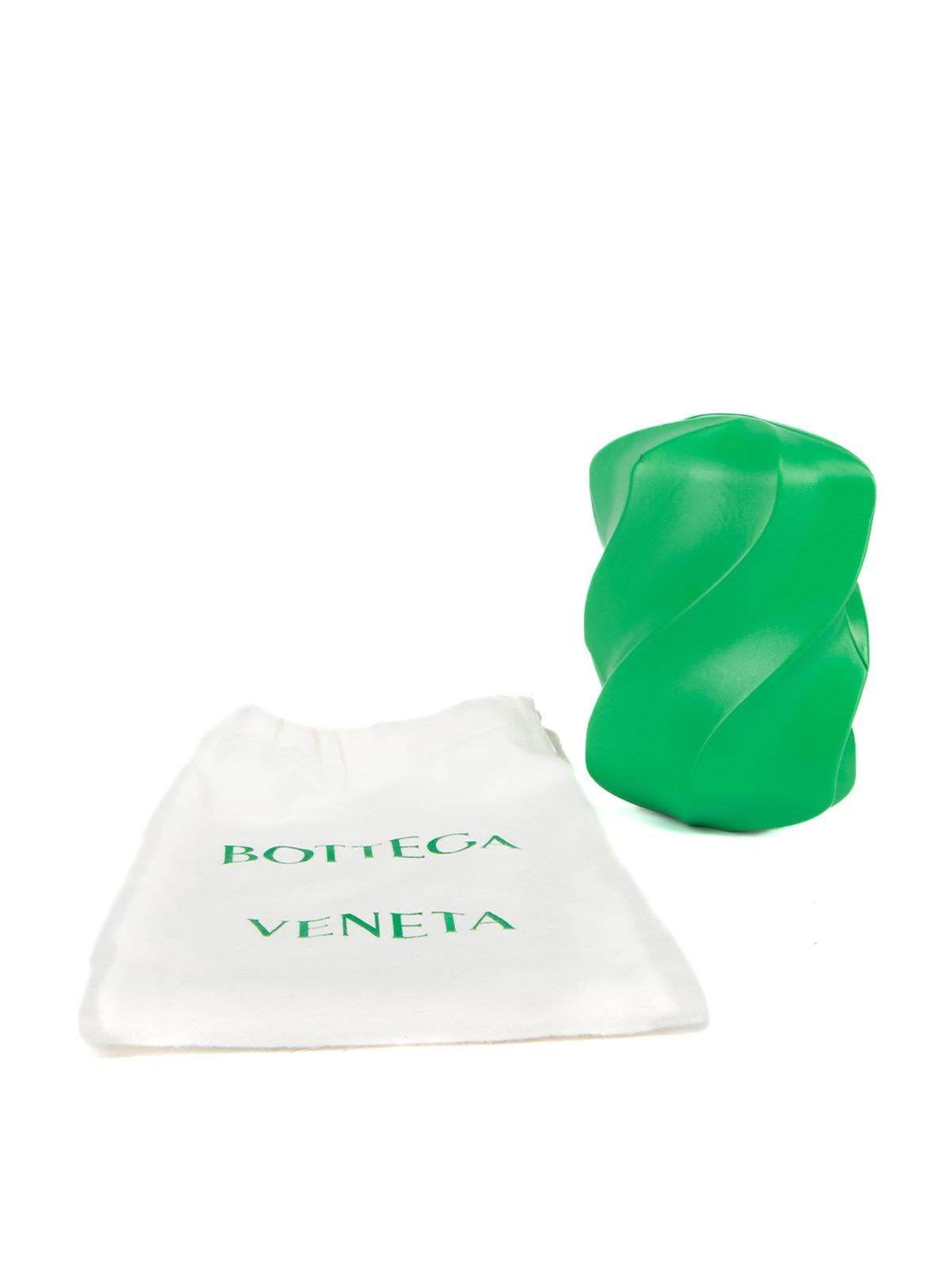 Pre-Loved Bottega Veneta Women's Green Whirl Spiral Clutch Bag 4
