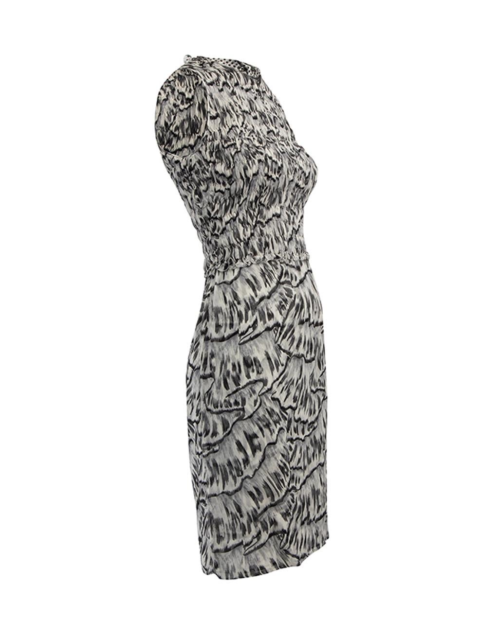 CONDITION is Very good. Hardly any visible wear to dress is evident on this used Bottega Veneta designer resale item. Details Black and white Silk Abstract pattern Ruched bodice Black studded neckline Round neck Sleeveless Back zip and clasp