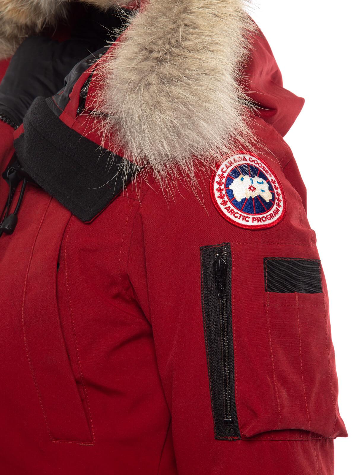 Pre-Loved Canada Goose Women's Montebello Parka Fusion Fit Red Nylon For  Sale at 1stDibs