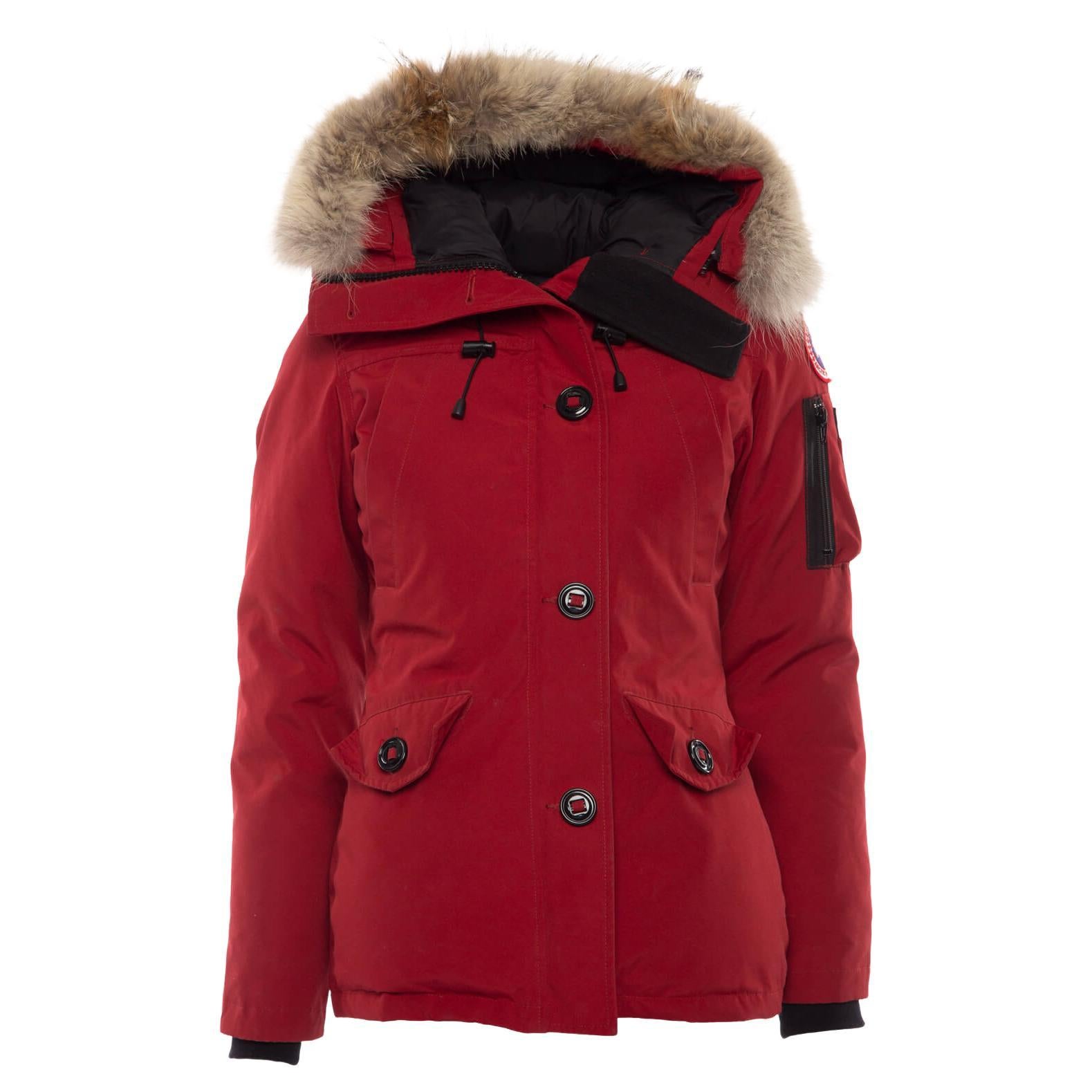 Pre-Loved Canada Goose Women's Montebello Parka Fusion Fit Red Nylon For  Sale at 1stDibs
