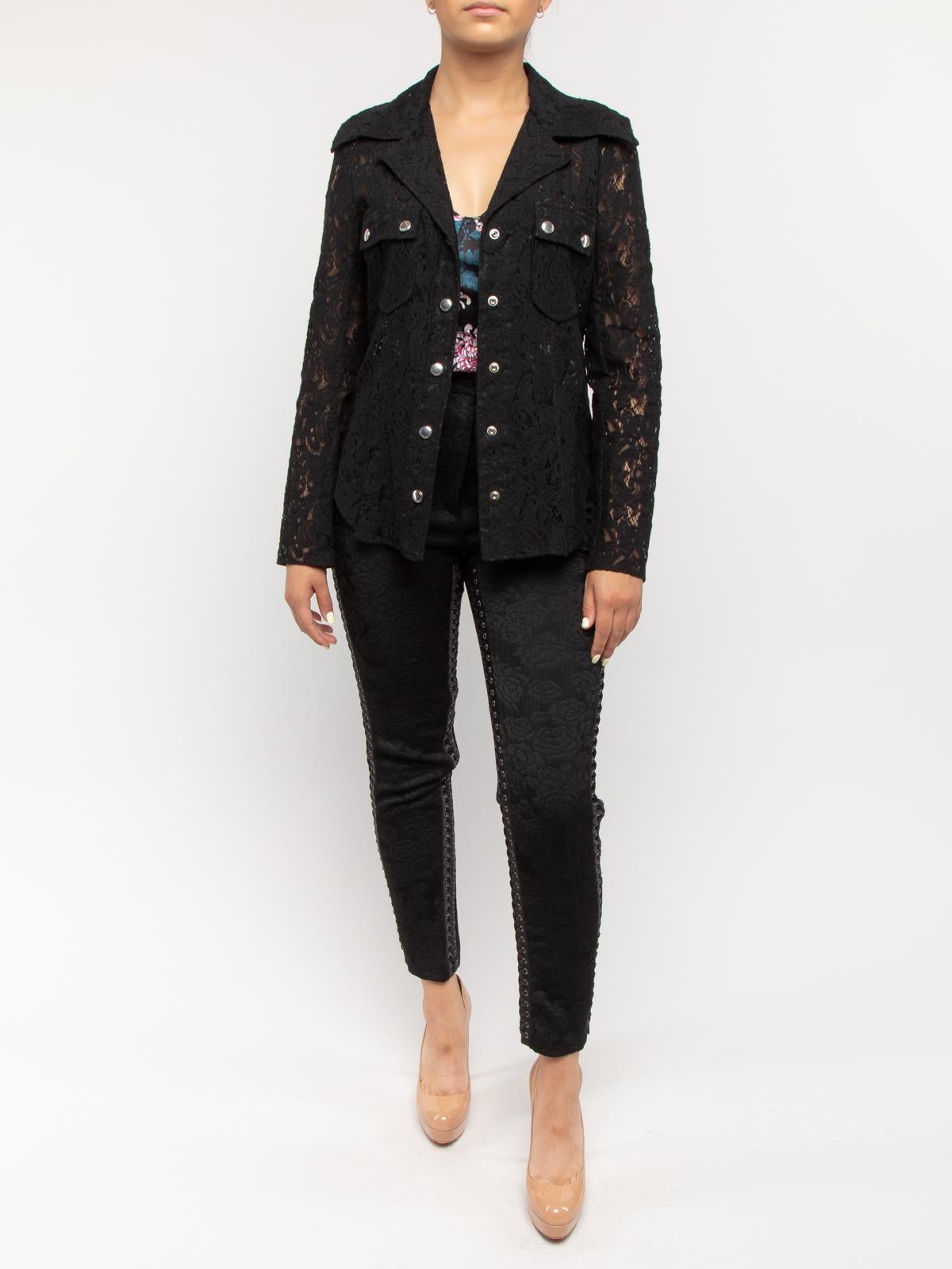 CONDITION is Very good. No visible wear to jacket is evident on this used Chloe designer resale item. Details Colour - black Material - lace/ cotton Style - shacket Sleeves - long 2 x front pockets V- Neckline Fastening - Ssap and clip Made in