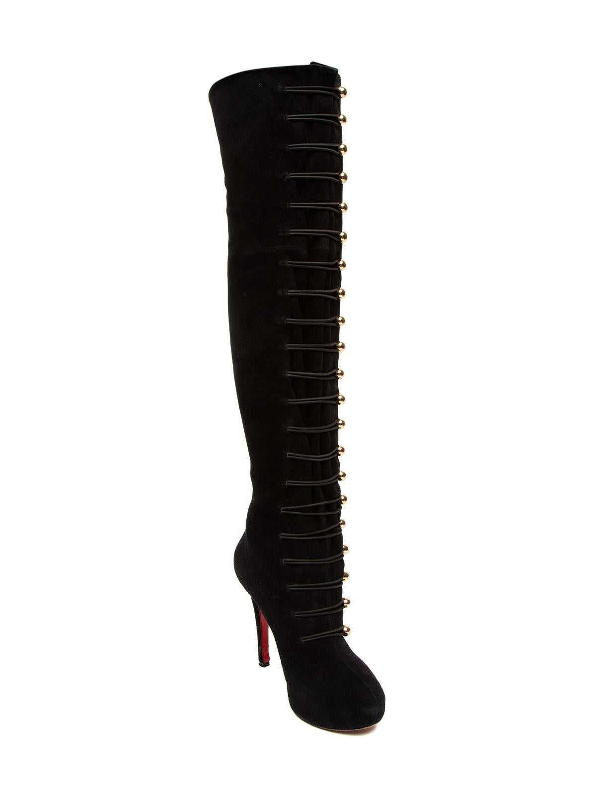 Editor’s Note Up your designer resale footwear game with this pair of pre-owned Christian Louboutin luxury consignment boots. Featuring platform soles, these used Christian Louboutin gems are set to become your next go-to second-hand designer shoes.