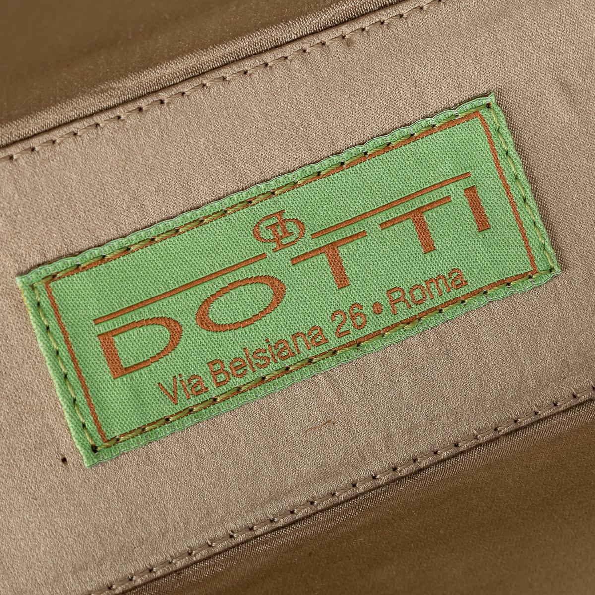 Pre - Loved Dotti Transformable Crocodile Leather Bag & Sea Theme Cover c.2000 For Sale 12