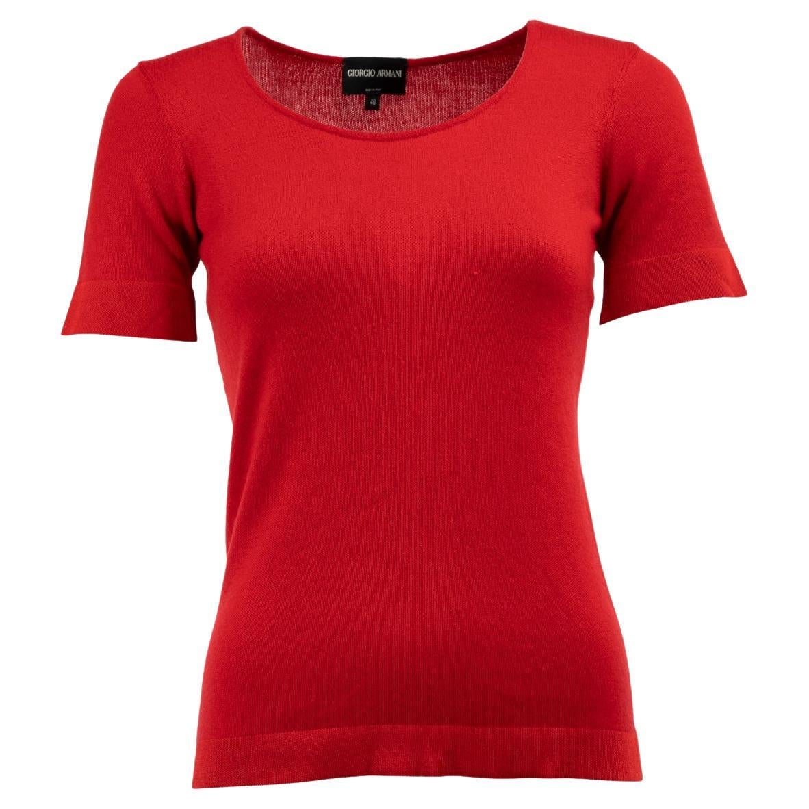 Pre-Loved Giorgio Armani Women
s Vintage Red Knitted Cashmere Top
