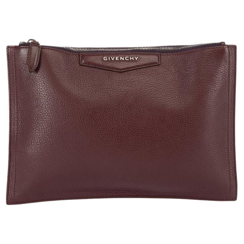 Pre-Loved Givenchy Women's Burgundy Pebbled Leather Clutch Bag For Sale at  1stDibs