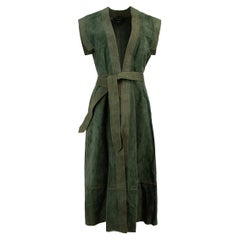 Pre-Loved Gucci Damen Kleid aus grünem Wildleder mit kurzen Ärmeln und Gürtel