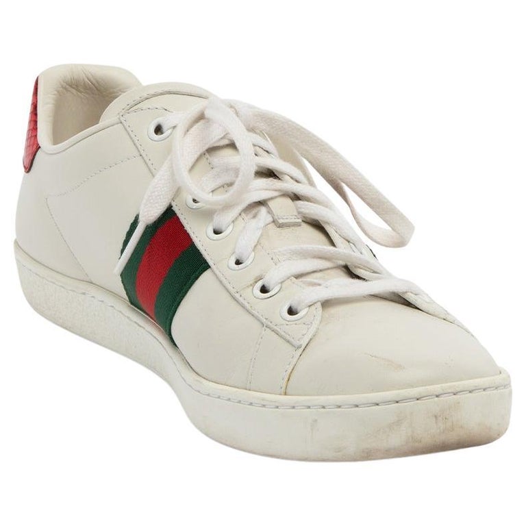 Pre-Loved Gucci Women's White Ace Embroidered Bee Trainers For Sale at  1stDibs