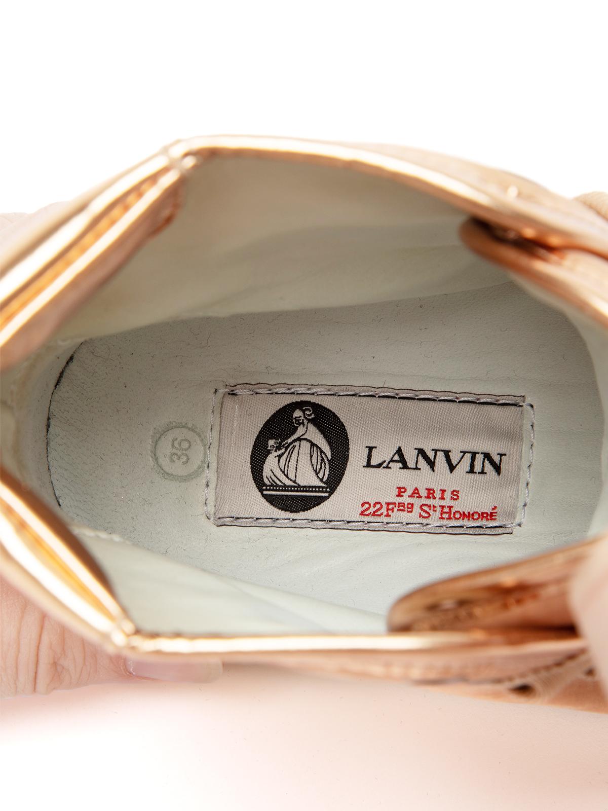 Lanvin - Chaussures montantes en daim pour femme, état neuf, très appréciées en vente 1
