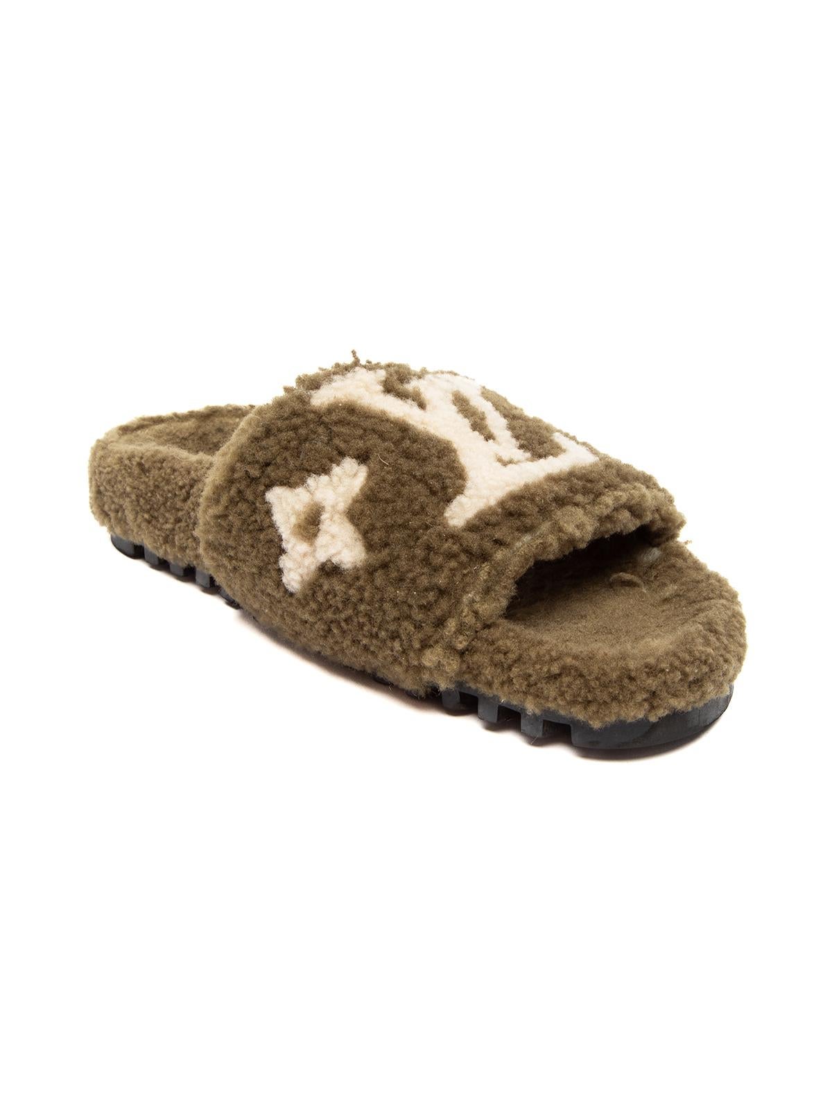 Louis Vuitton Slippers Womens - For Sale on 1stDibs  louis vuitton ladies  slippers, louis vuitton female slippers, louis vuitton womens slippers