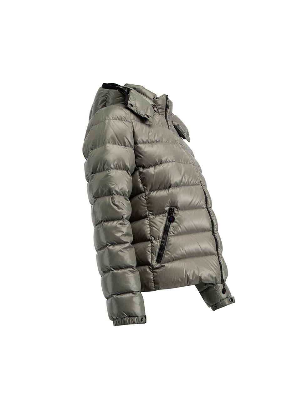 CONDITION is Very good. Hardly any wear to jacket is evident. Pulled thread and slight discolouring to the brand label on this used Moncler designer resale item. Details Grey Synthetic Down puffer jacket Buttoned cuffs Snap button detachable hood